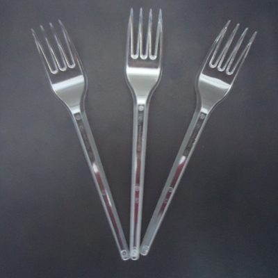 Garfo de plástico transparente