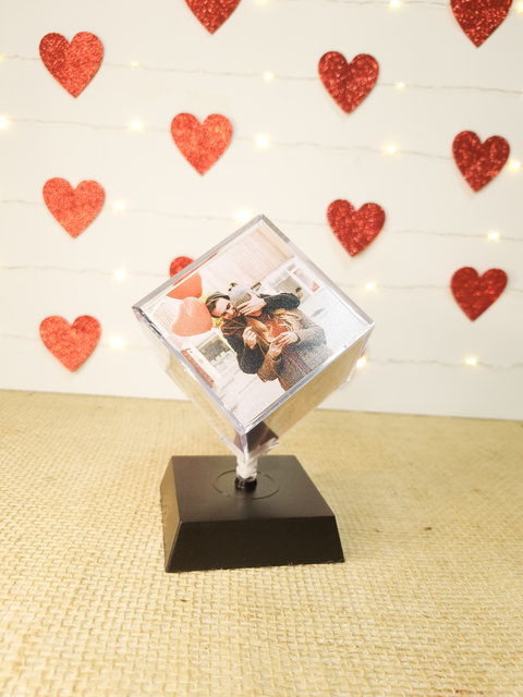 Cubo de acrílico decorativo