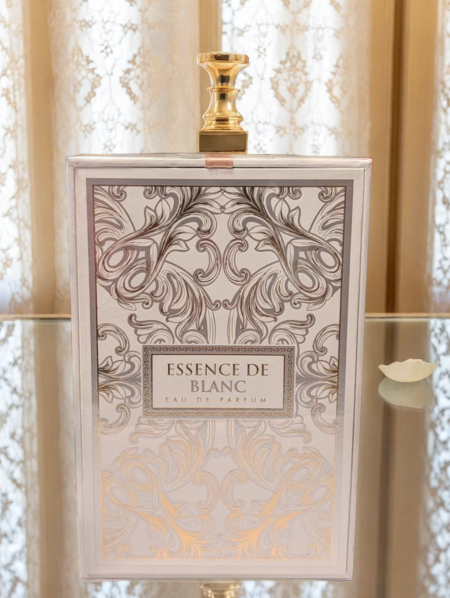 Essence De Blanc Eau De Parfum