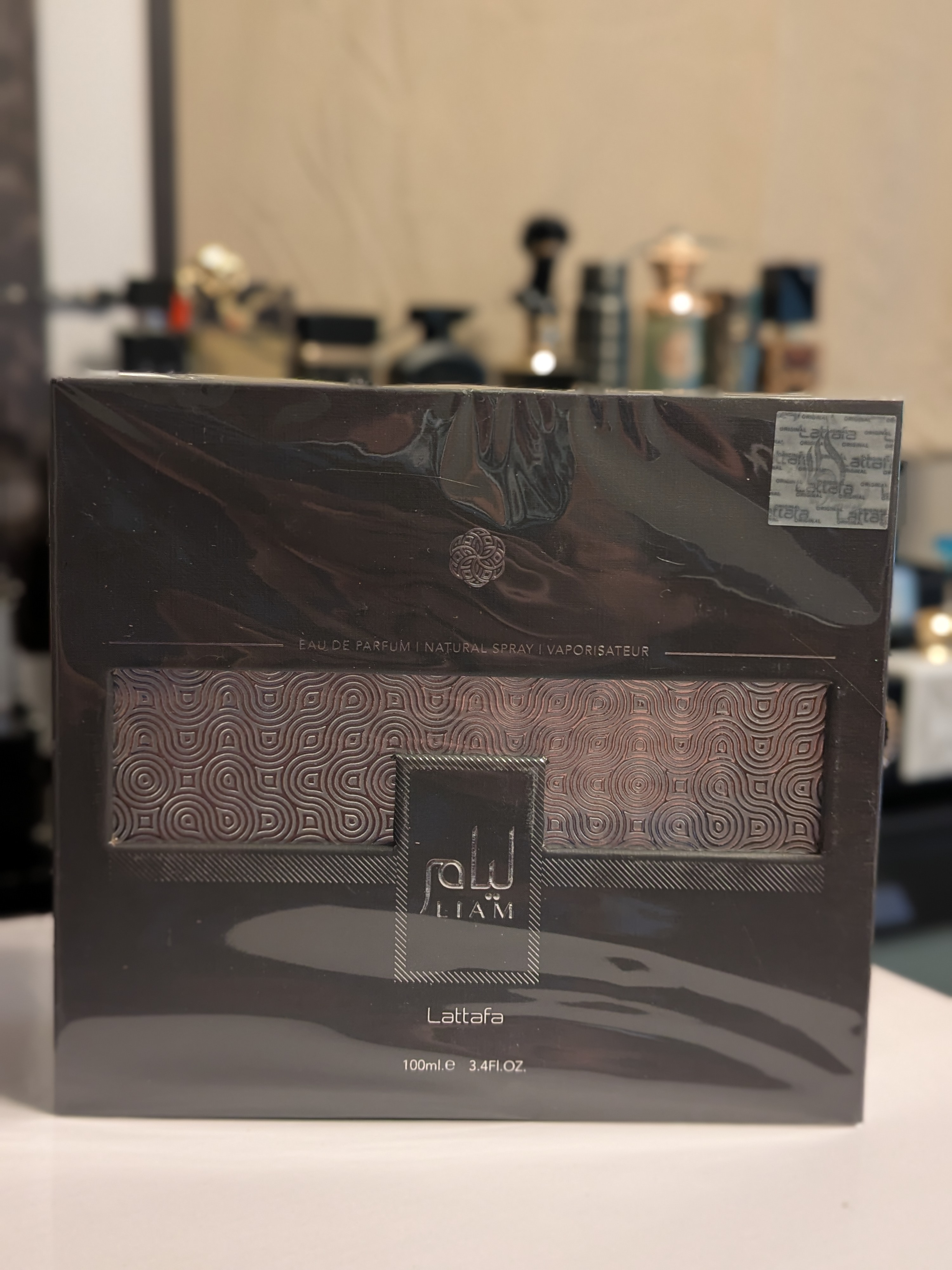 Liam Grey Eau de Parfum by Lattafa