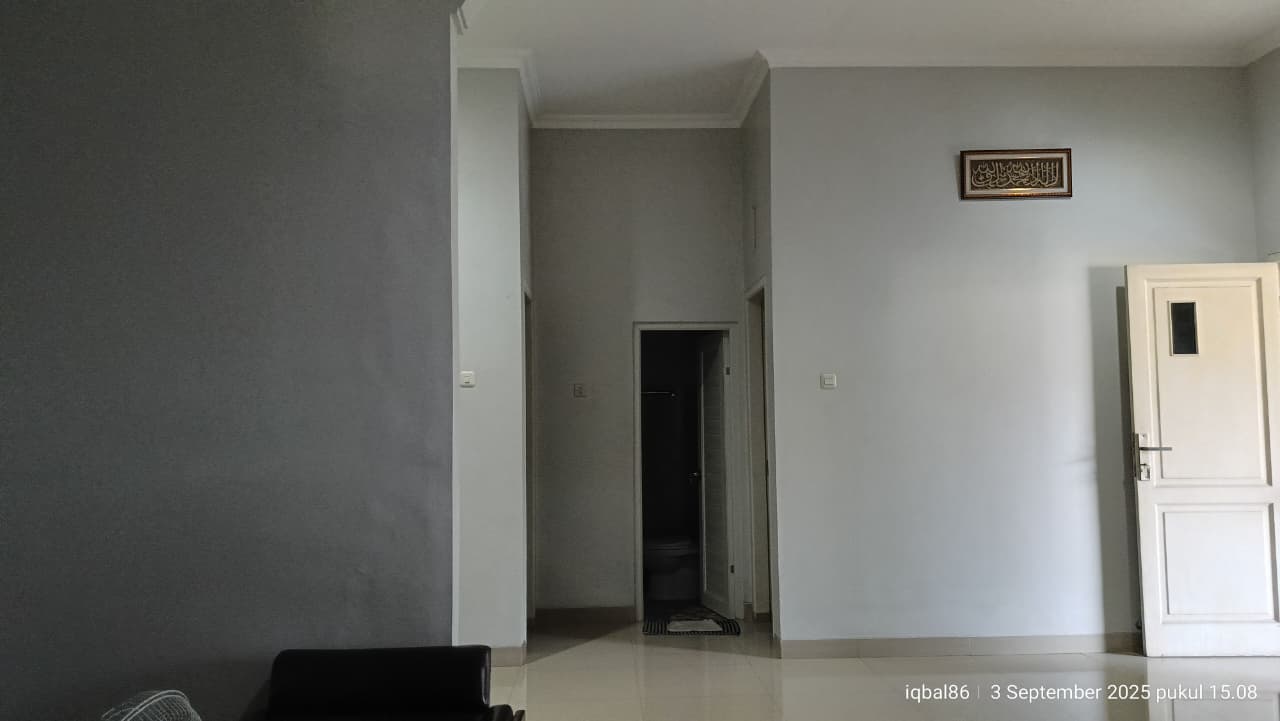 Dijual Rumah Siap Huni di Perumahan Dukuh Zamrud – Lokasi Strategis & Garasi Luas