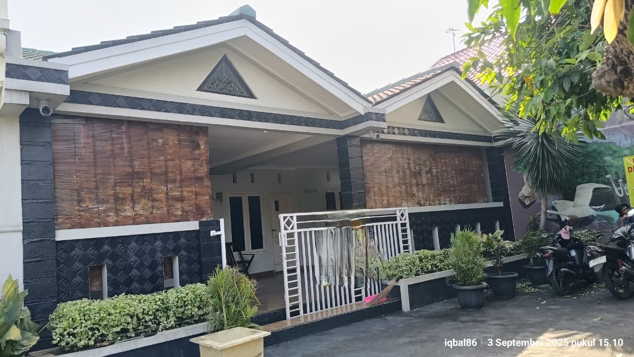 Dijual Rumah Siap Huni di Perumahan Dukuh Zamrud – Lokasi Strategis & Garasi Luas
