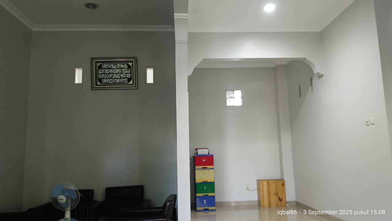 Dijual Rumah Siap Huni di Perumahan Dukuh Zamrud – Lokasi Strategis & Garasi Luas