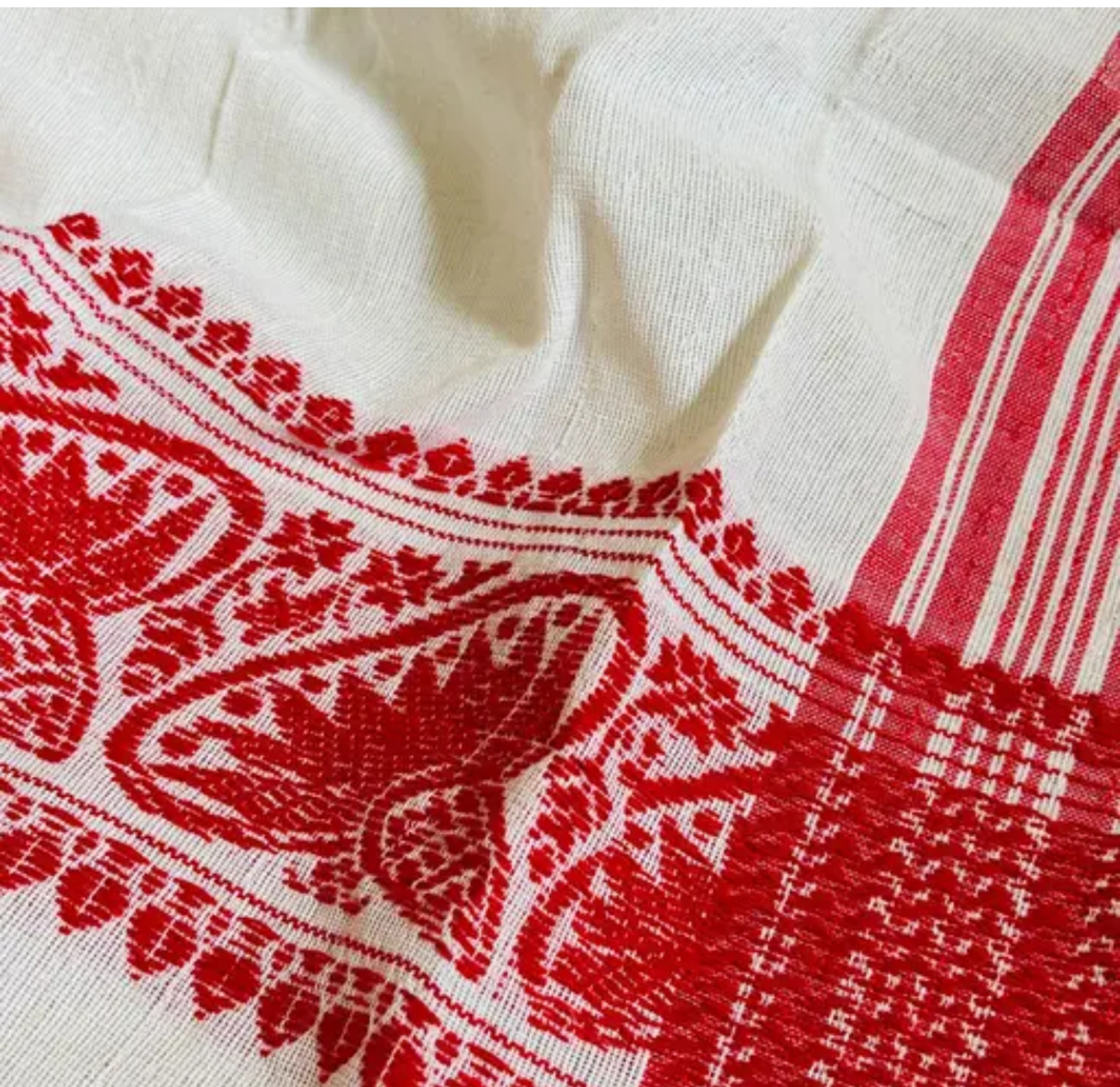  Assamese Gamosa Gamusa Traditional Jhapi Motif With Culture Cotton Handloom- Red-White 