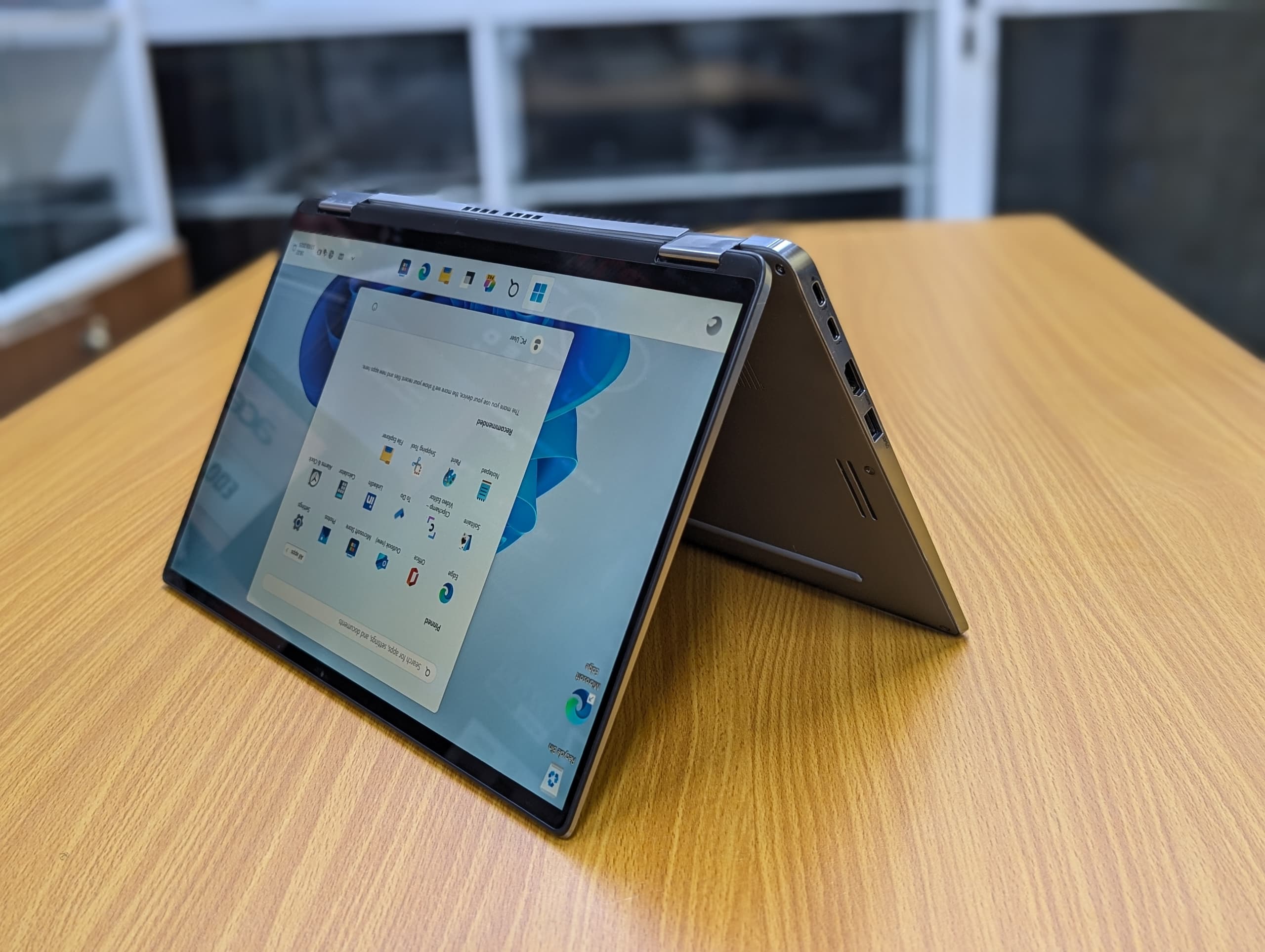 Dell Latitude 7400 2-in-1 Premium Laptop