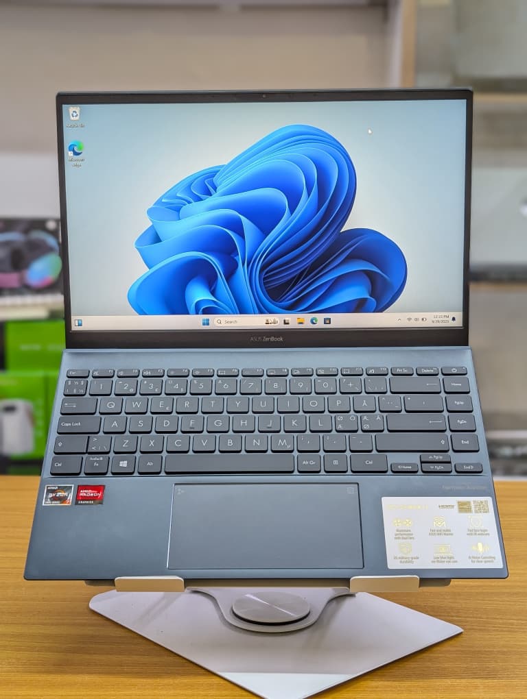 Premium Asus Zenbook Laptop