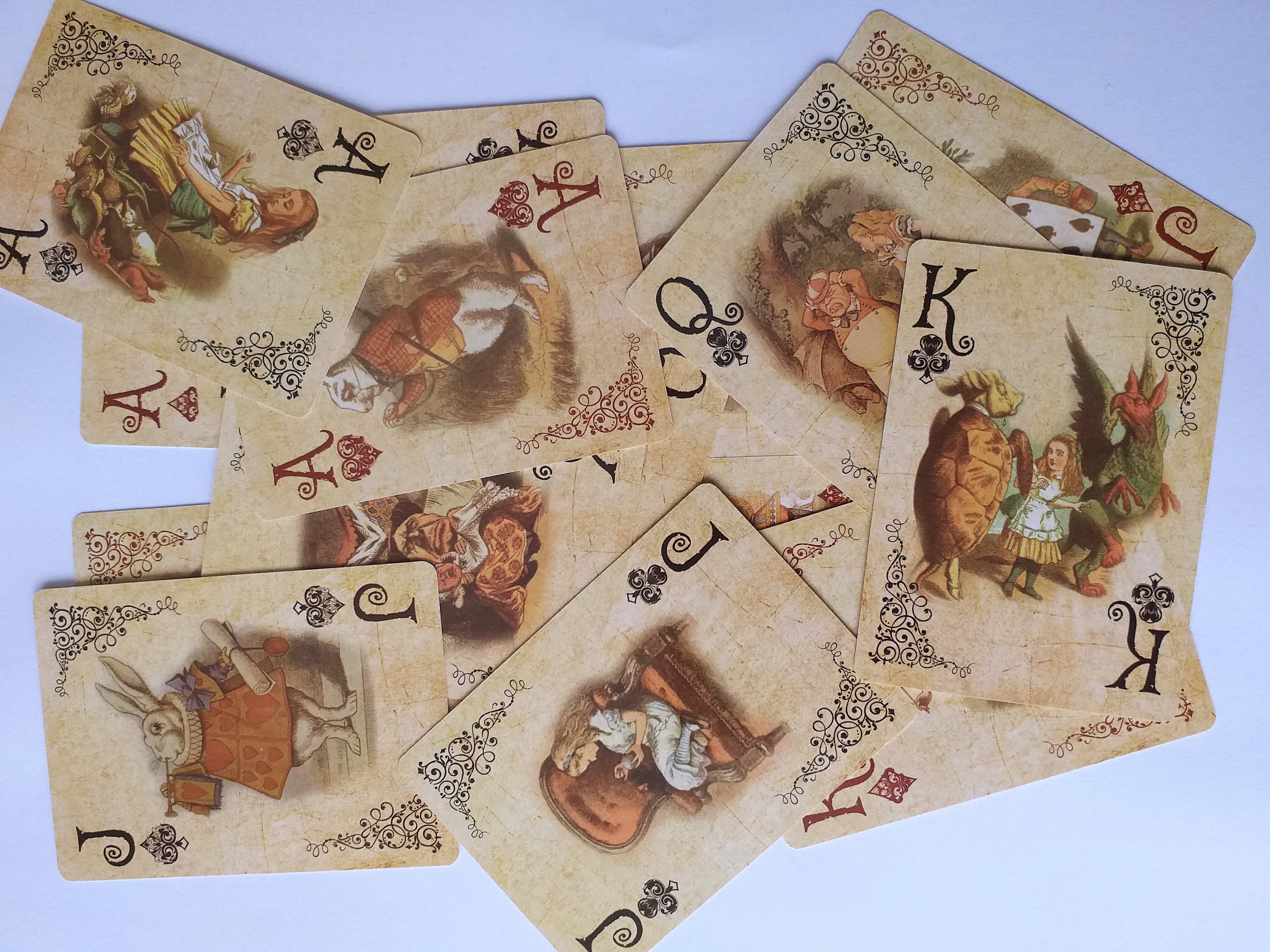 Jeu de cartes Alice au pays des merveilles