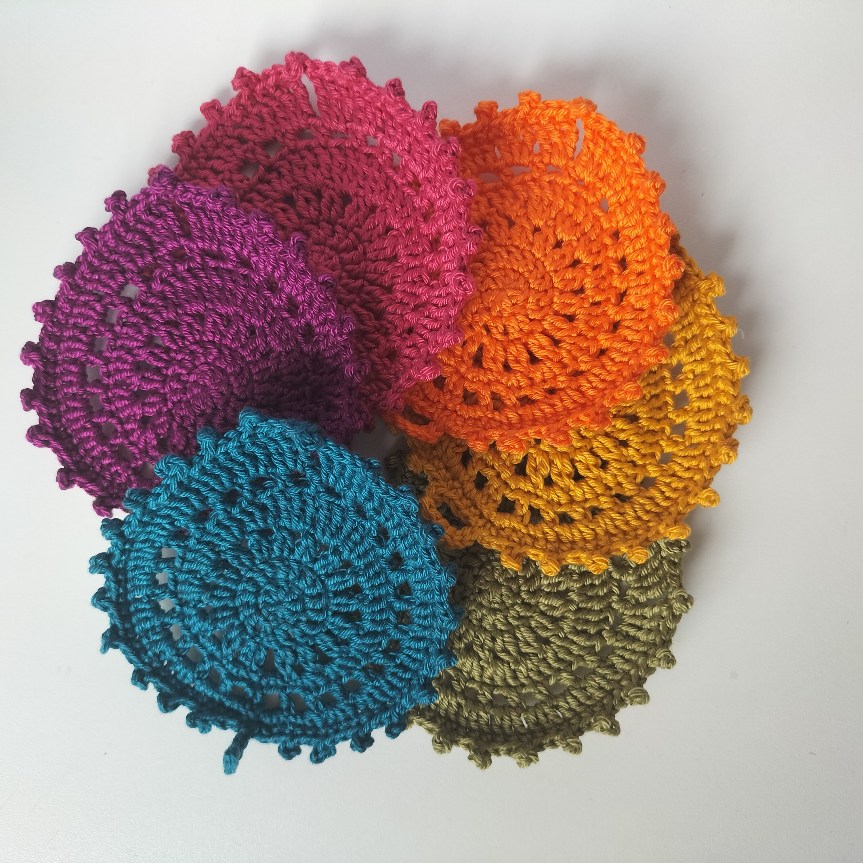 Sottobicchieri boho all'uncinetto