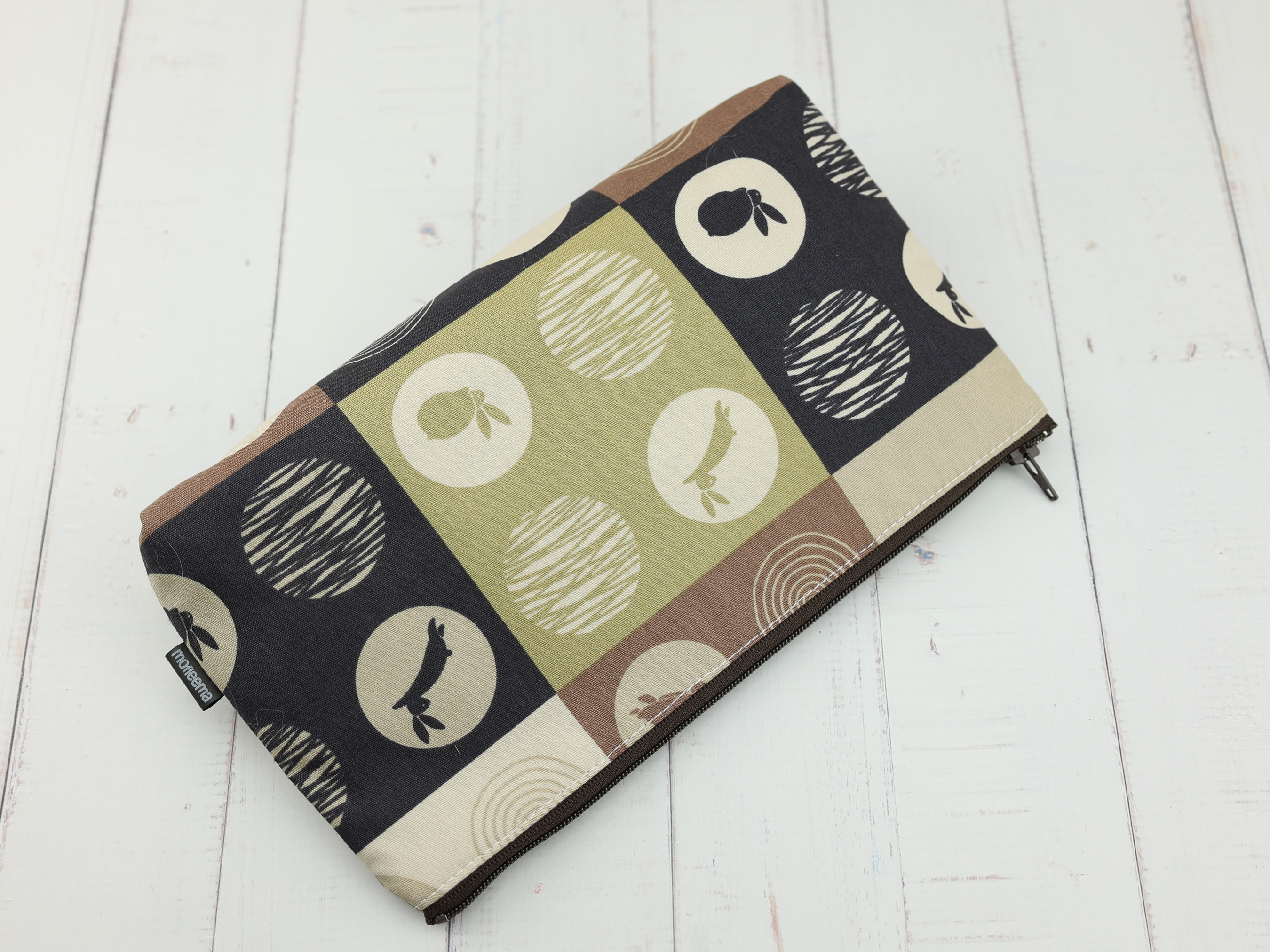 Japanese Rabbit Zipper Pouch – Minimalist Bunny Pattern Bag, Brown Cotton Makeup Organizer Gift