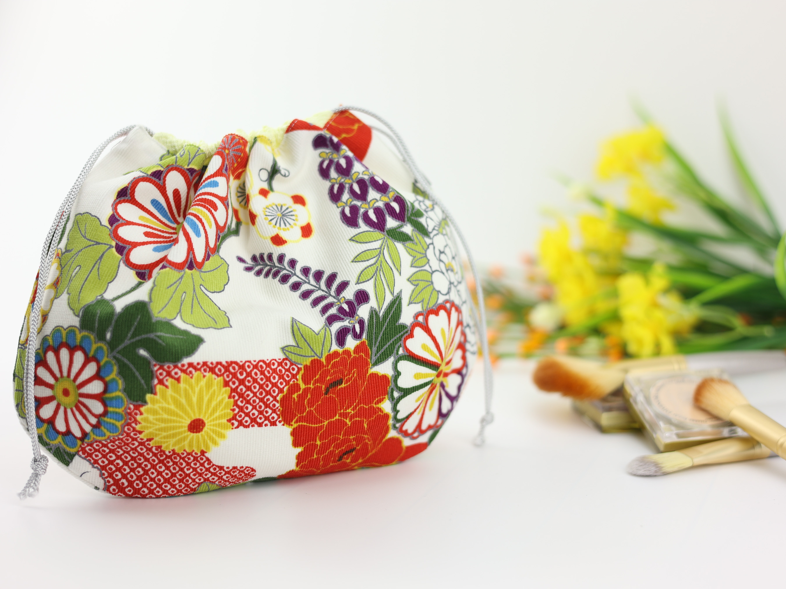 Japanese Floral Corduroy Pouch – Colorful Drawstring Bag with Kimono Pattern