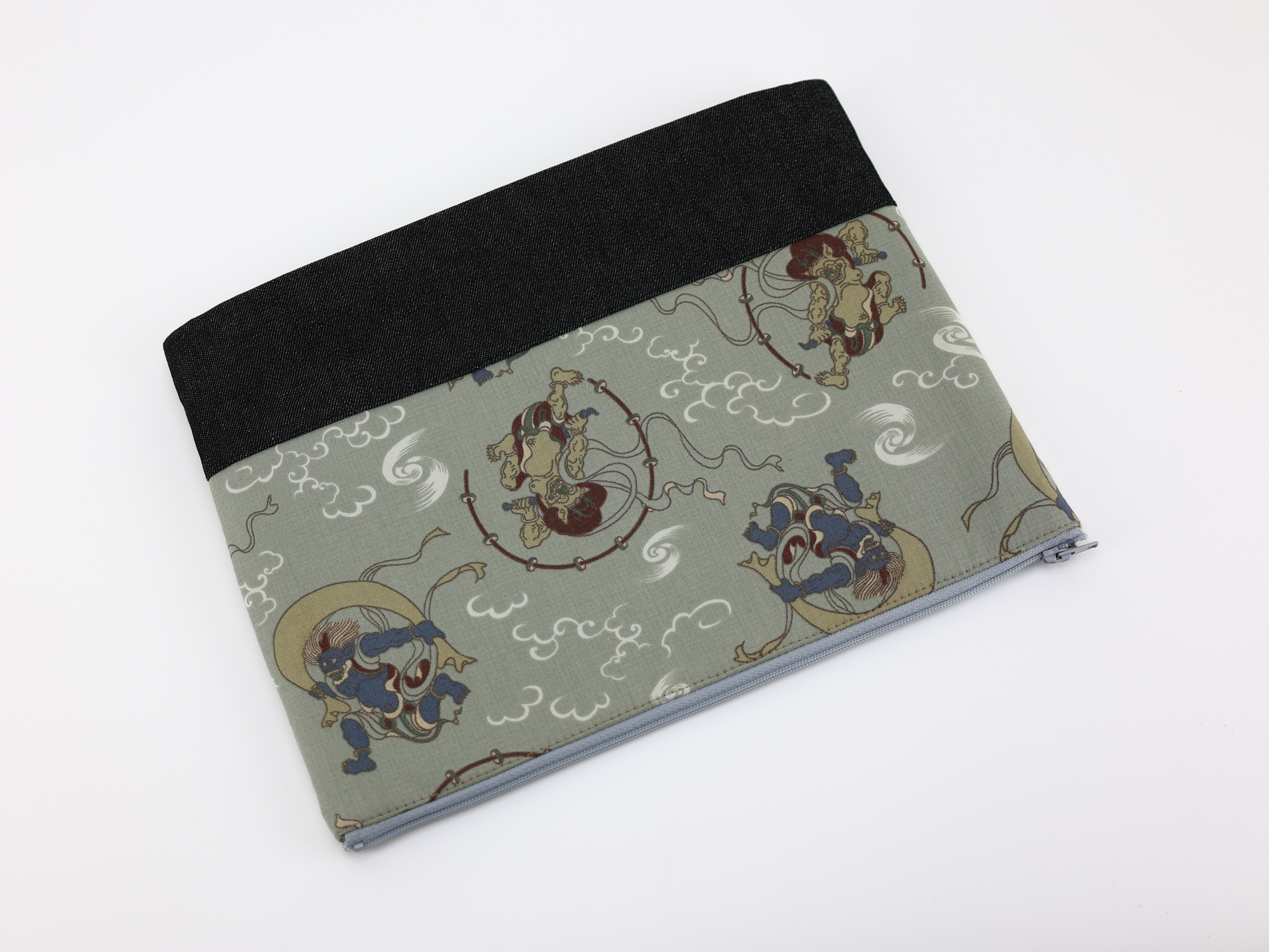 Large Kimono Cosmetic Bag: Japanese Fujin Raijin Print Travel Pouch