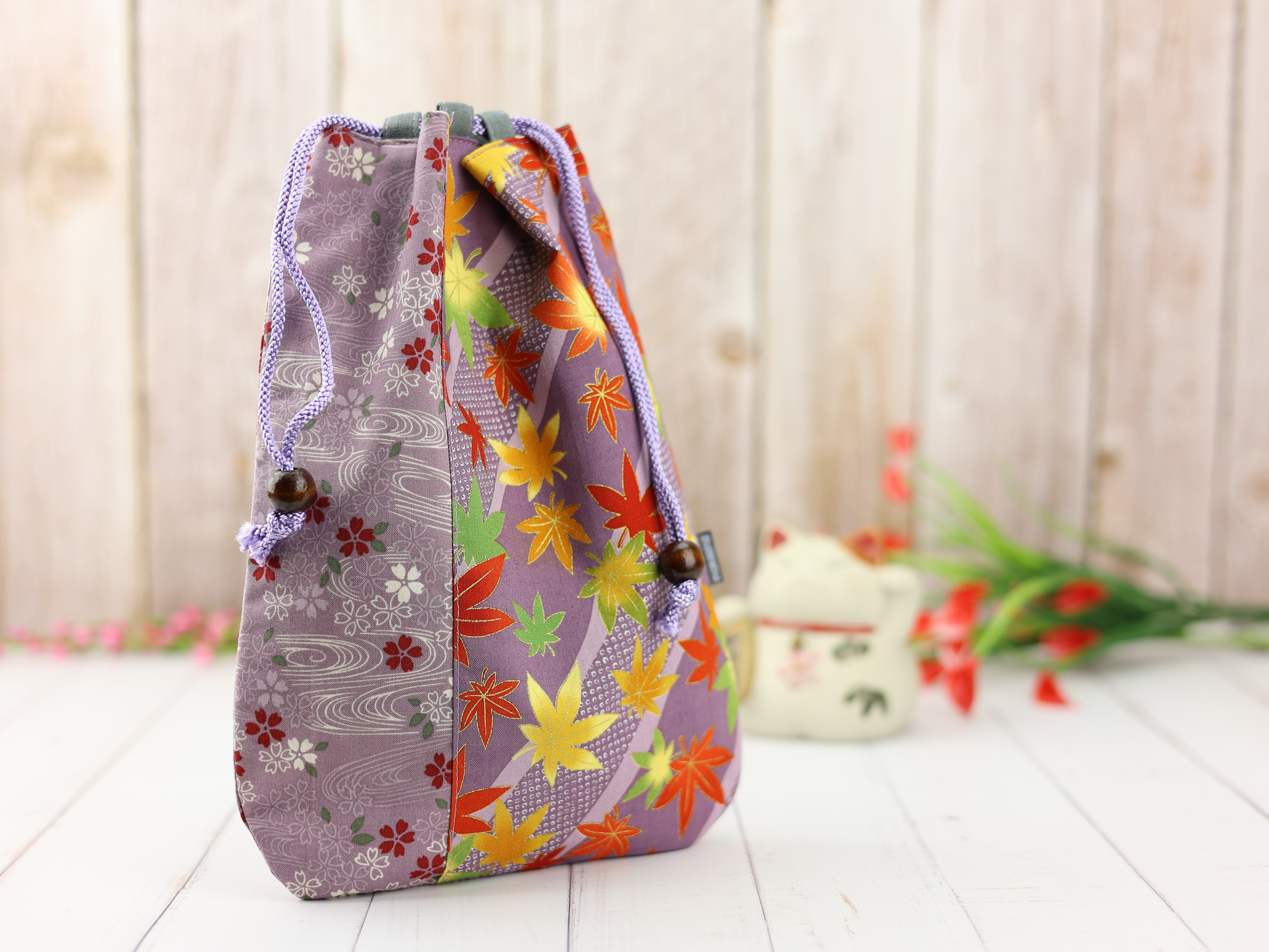 Japanese Maple Leaf Kinchaku Pouch, Autumn Momiji Drawstring Bag, Purple and Red Fall Gift Bag