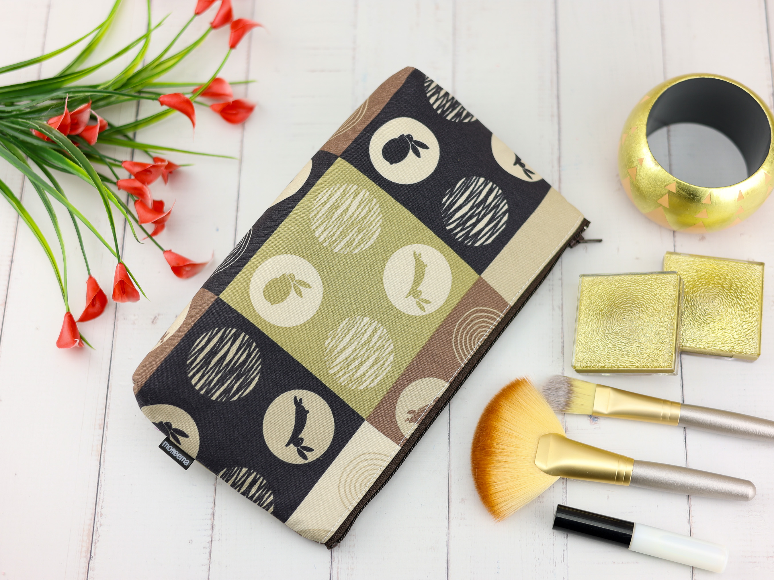 Japanese Rabbit Zipper Pouch – Minimalist Bunny Pattern Bag, Brown Cotton Makeup Organizer Gift