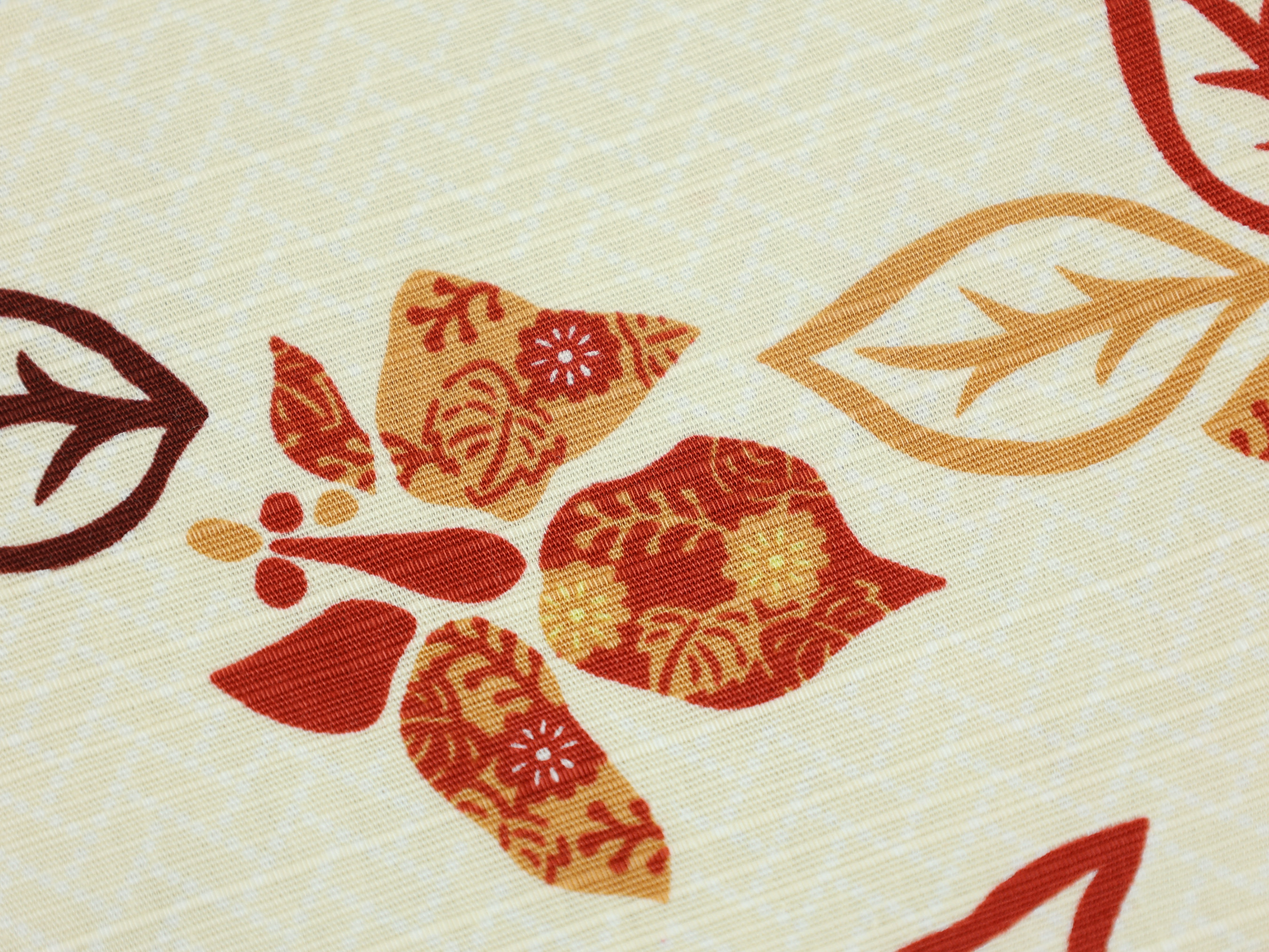 Ivory Zipper Pouch – Japanese Hibiscus Print Bag with Red Tropical Flowers and Leaf Design