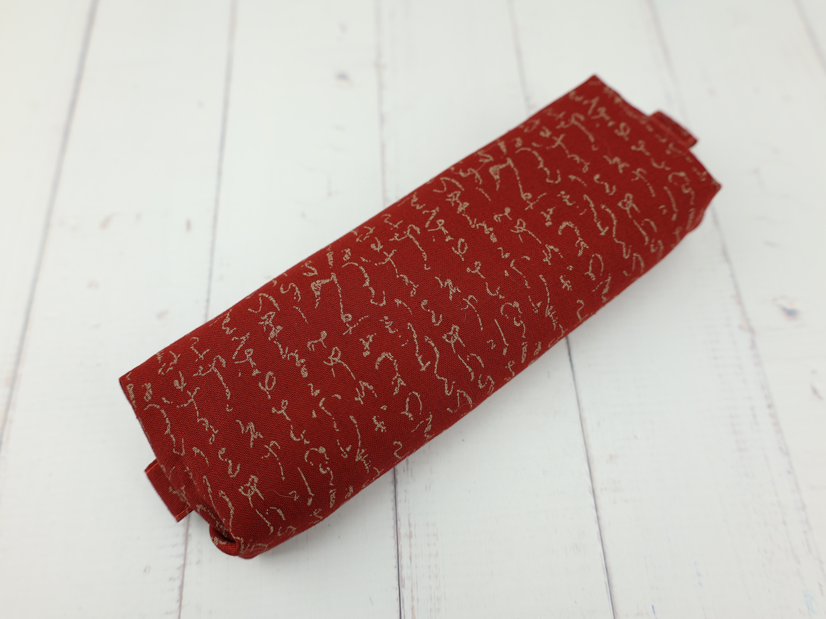 Vintage Script Zipper Pouch – Soft Japanese Pencil Case in Calligraphy-Style Fabric, Lined & Lightweight