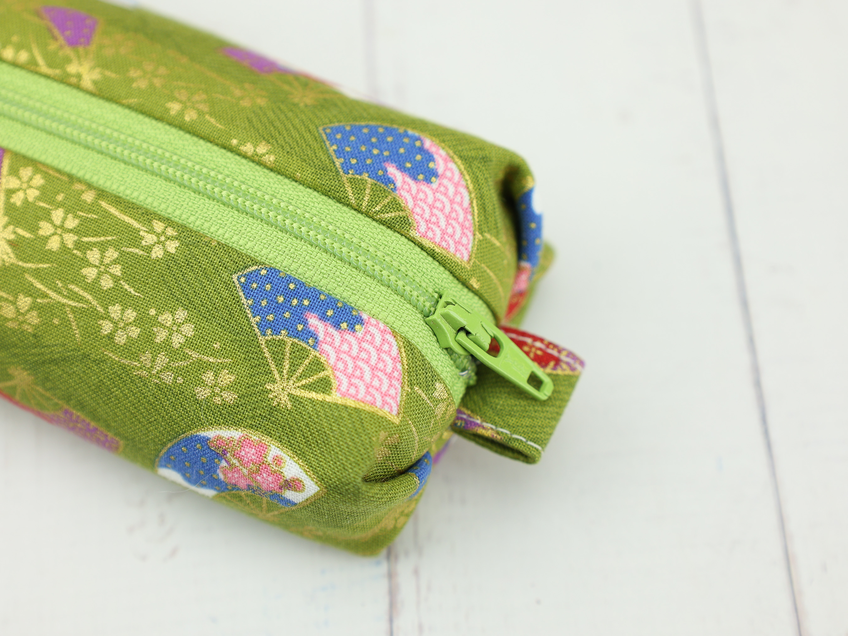 Folding Fan Zipper Pouch – Soft Japanese Pencil Case in Green Kimono Fabric, Gold Floral Accent