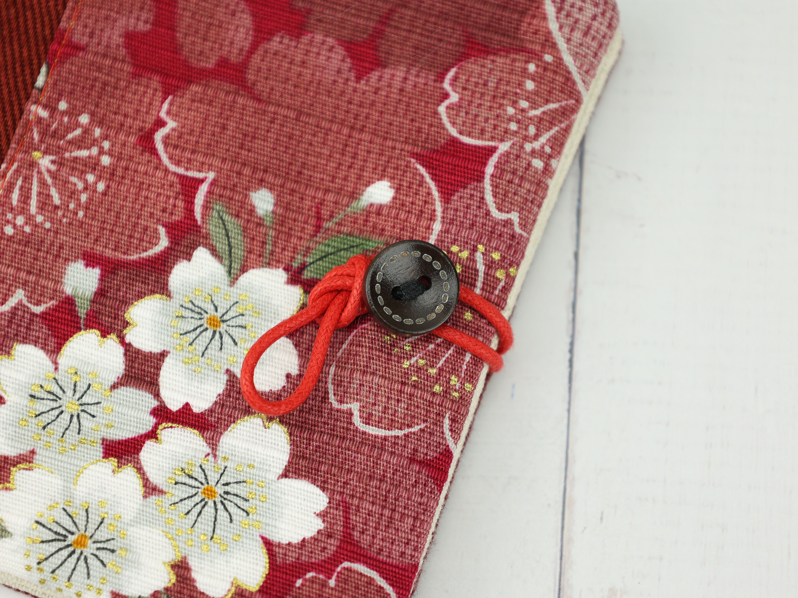 Japanese Sakura Sanitary Pad Holder – Red Floral Fabric Case with Button & Cord Closure