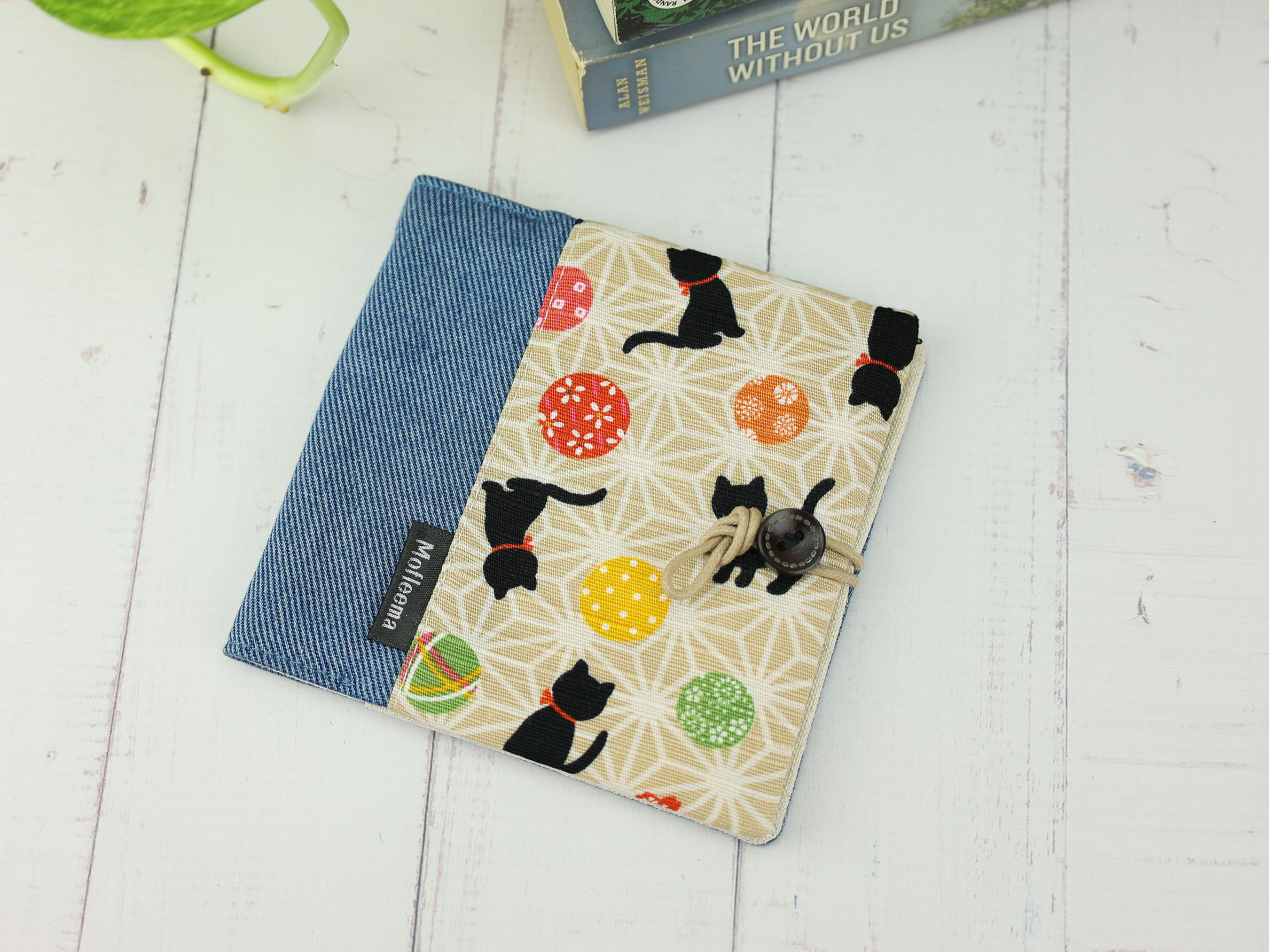 Black Cat & Temari Pad Holder – Japanese Beige Pouch with Ball and Asanoha Pattern