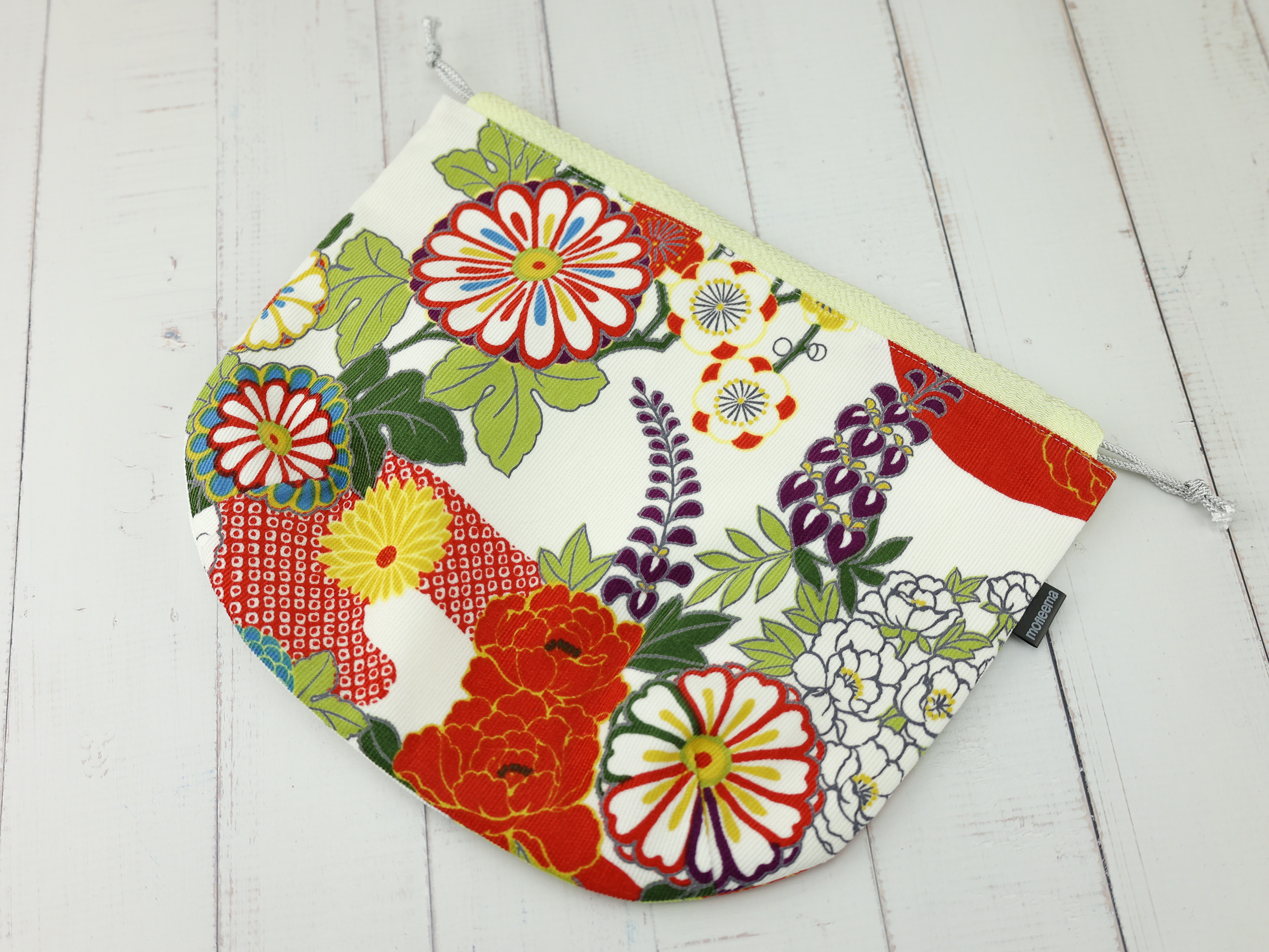Japanese Floral Corduroy Pouch – Colorful Drawstring Bag with Kimono Pattern
