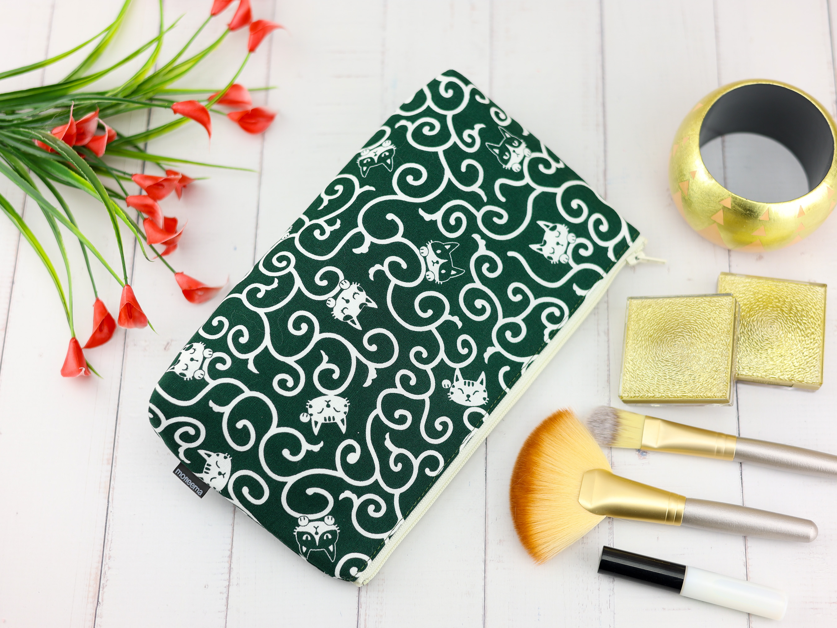Cat and Karakusa Pattern Zipper Pouch – Japanese Green Cotton Makeup Bag, Cute Gift for Cat Lover