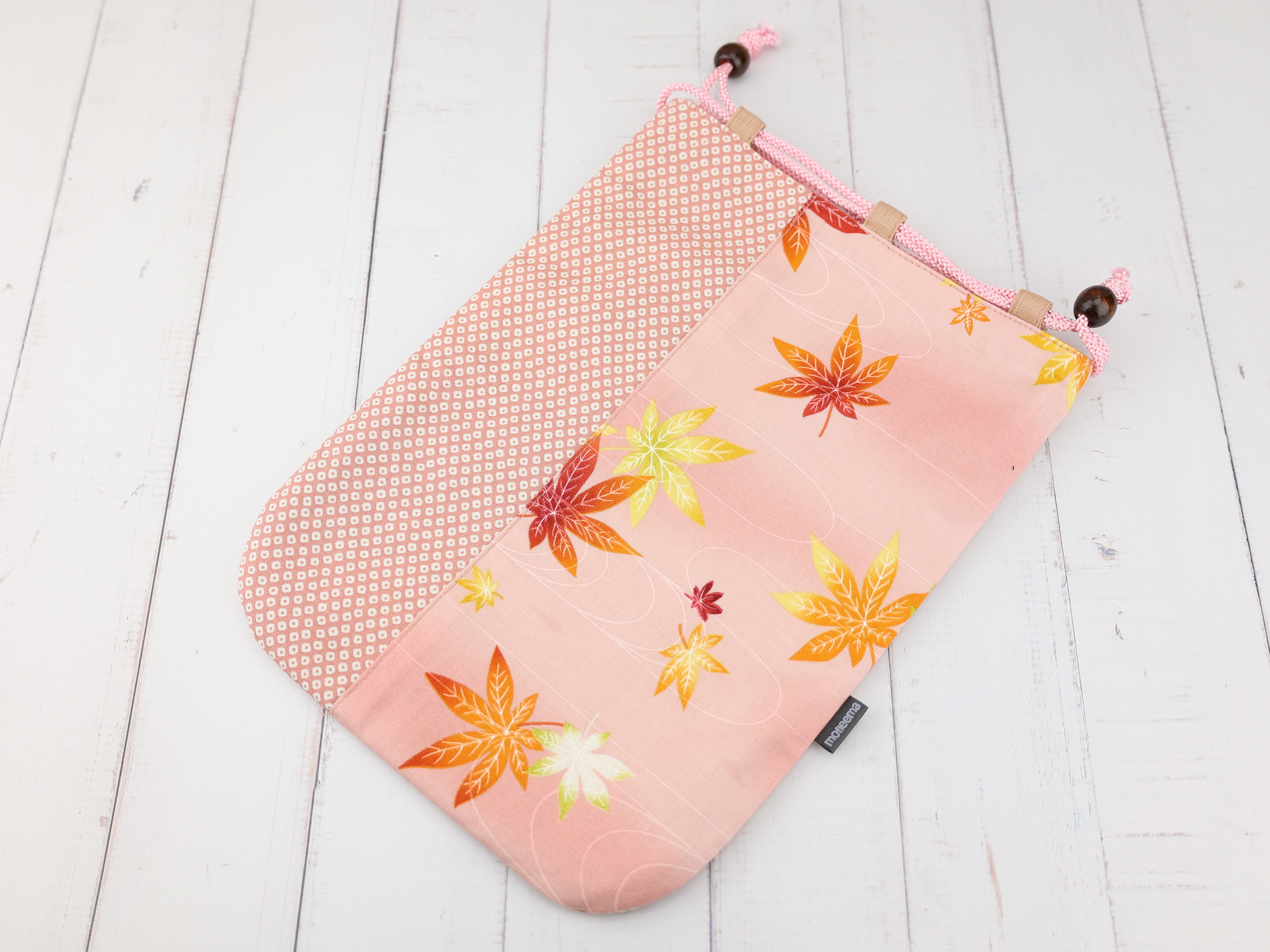 Soft Pink Momiji Kinchaku Pouch, Japanese Maple Leaf Drawstring Bag, Autumn Gift Bag
