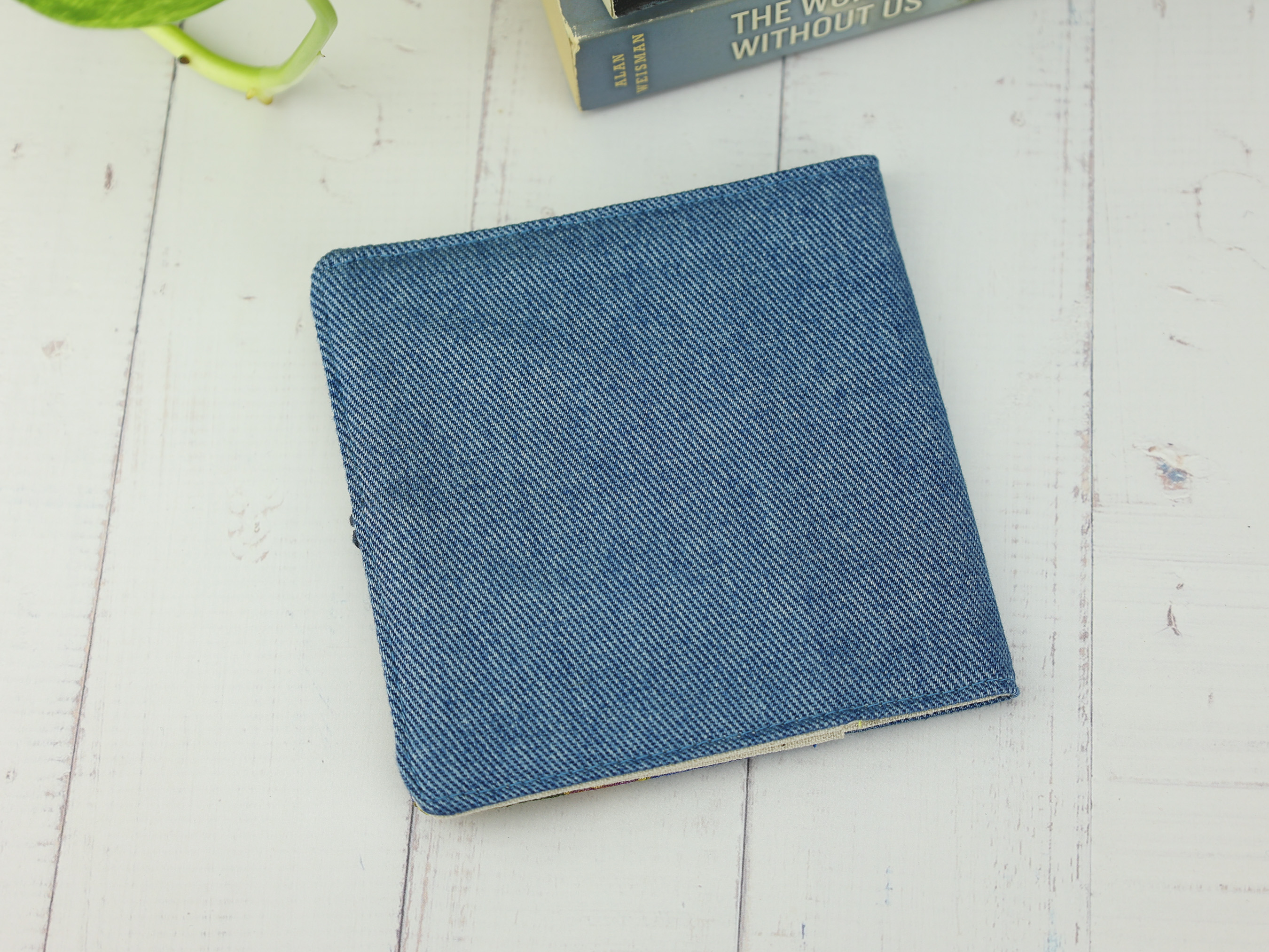 Geisha Pad Holder – Japanese Blue Fabric Pouch with Traditional Woman Motif and Button Closure