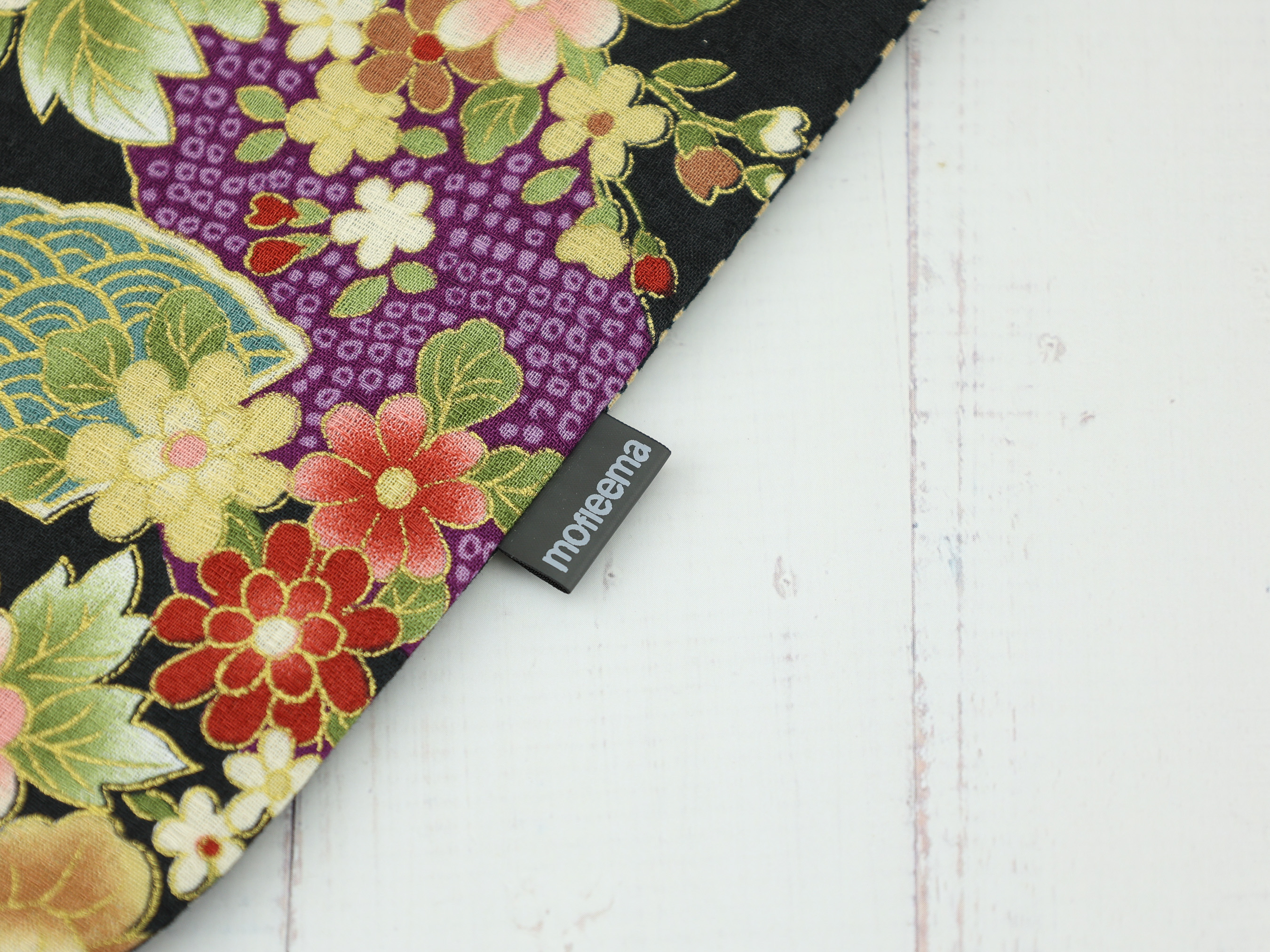 Handmade two-tone Japanese drawstring pouch with peony print cotton fabric