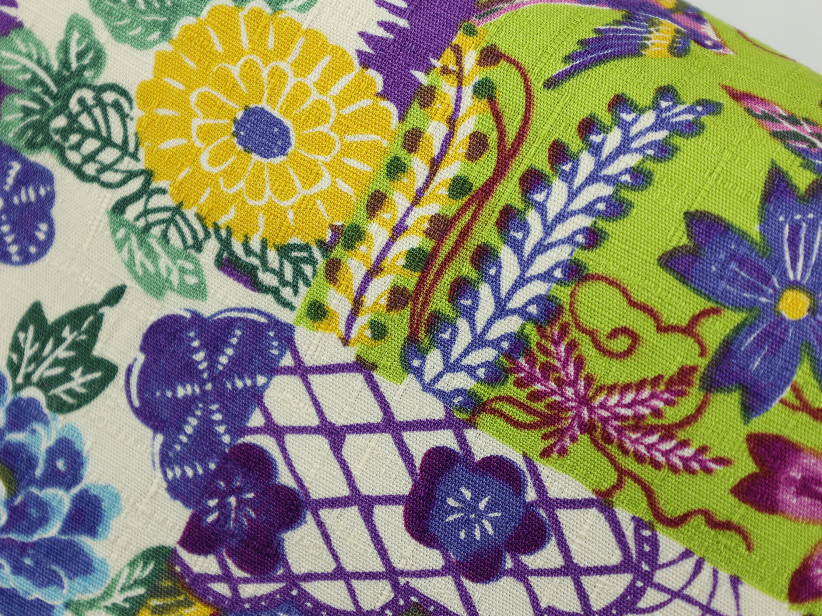 Colorful Japanese Floral Zipper Pouch – Peony, Chrysanthemum and Sakura Pattern Bag