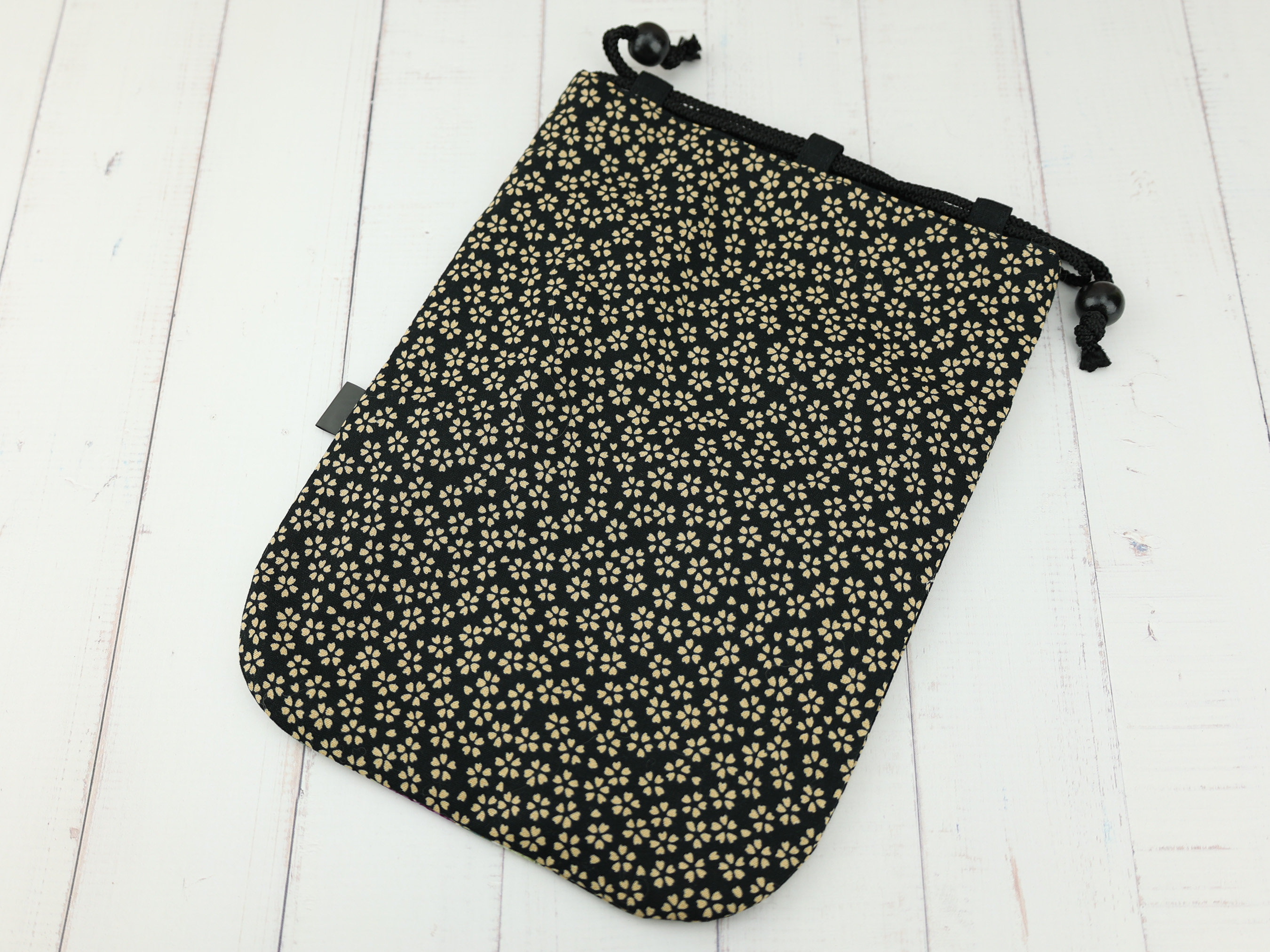 Handmade two-tone Japanese drawstring pouch with peony print cotton fabric