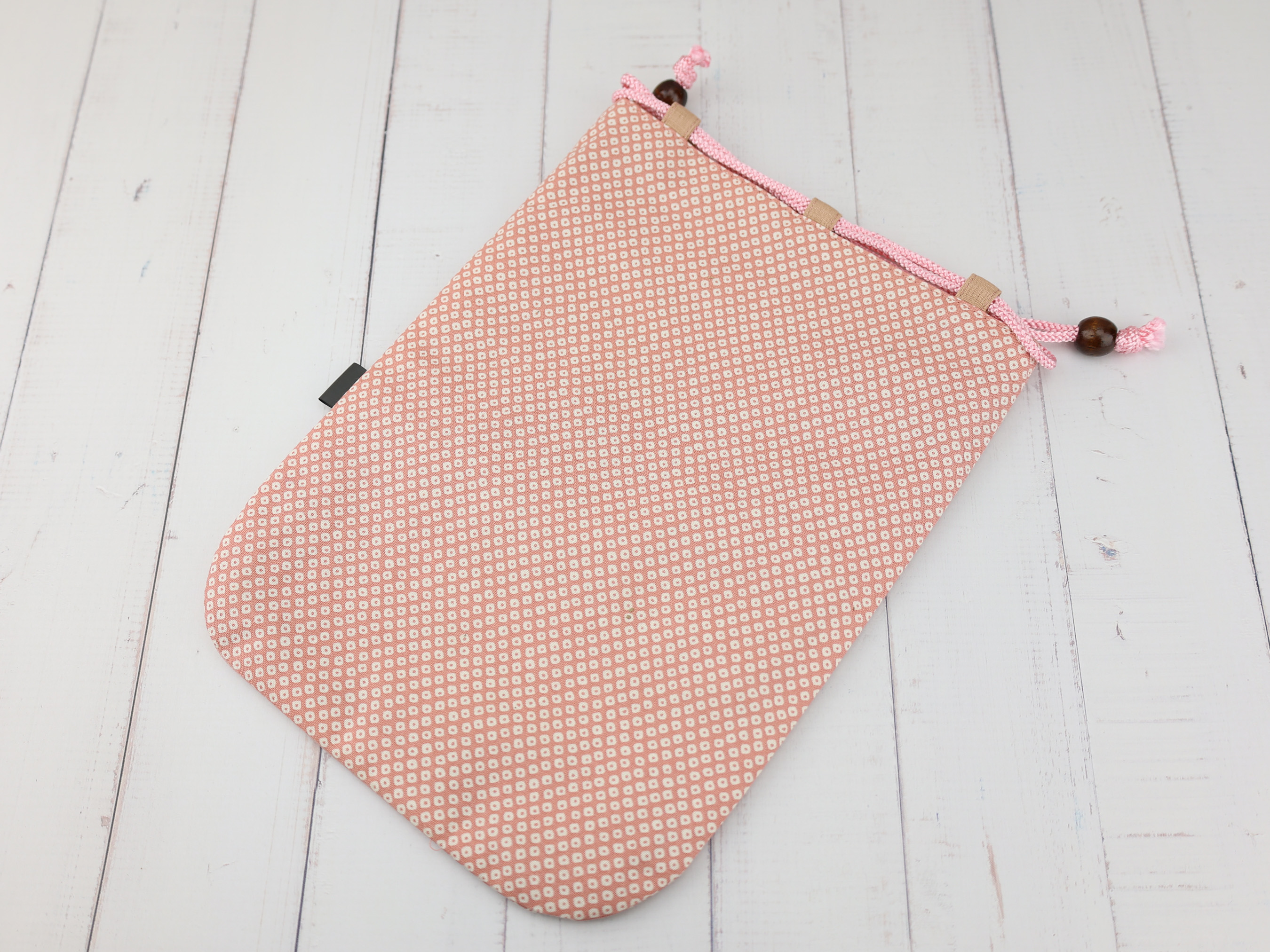 Soft Pink Momiji Kinchaku Pouch, Japanese Maple Leaf Drawstring Bag, Autumn Gift Bag