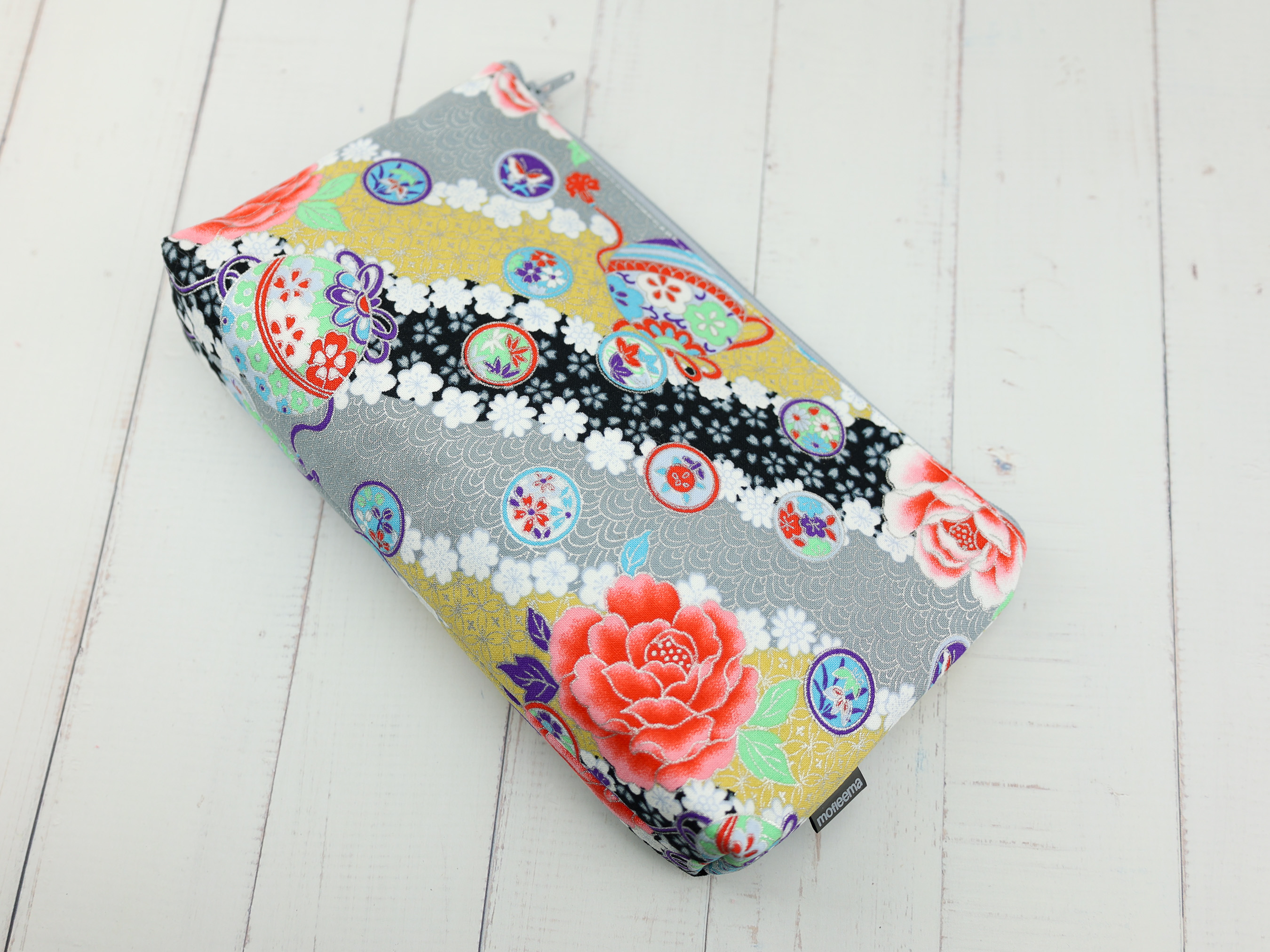 Peony and Temari Ball Zipper Pouch – Japanese Kimono Pattern Bag in Silver and Gold