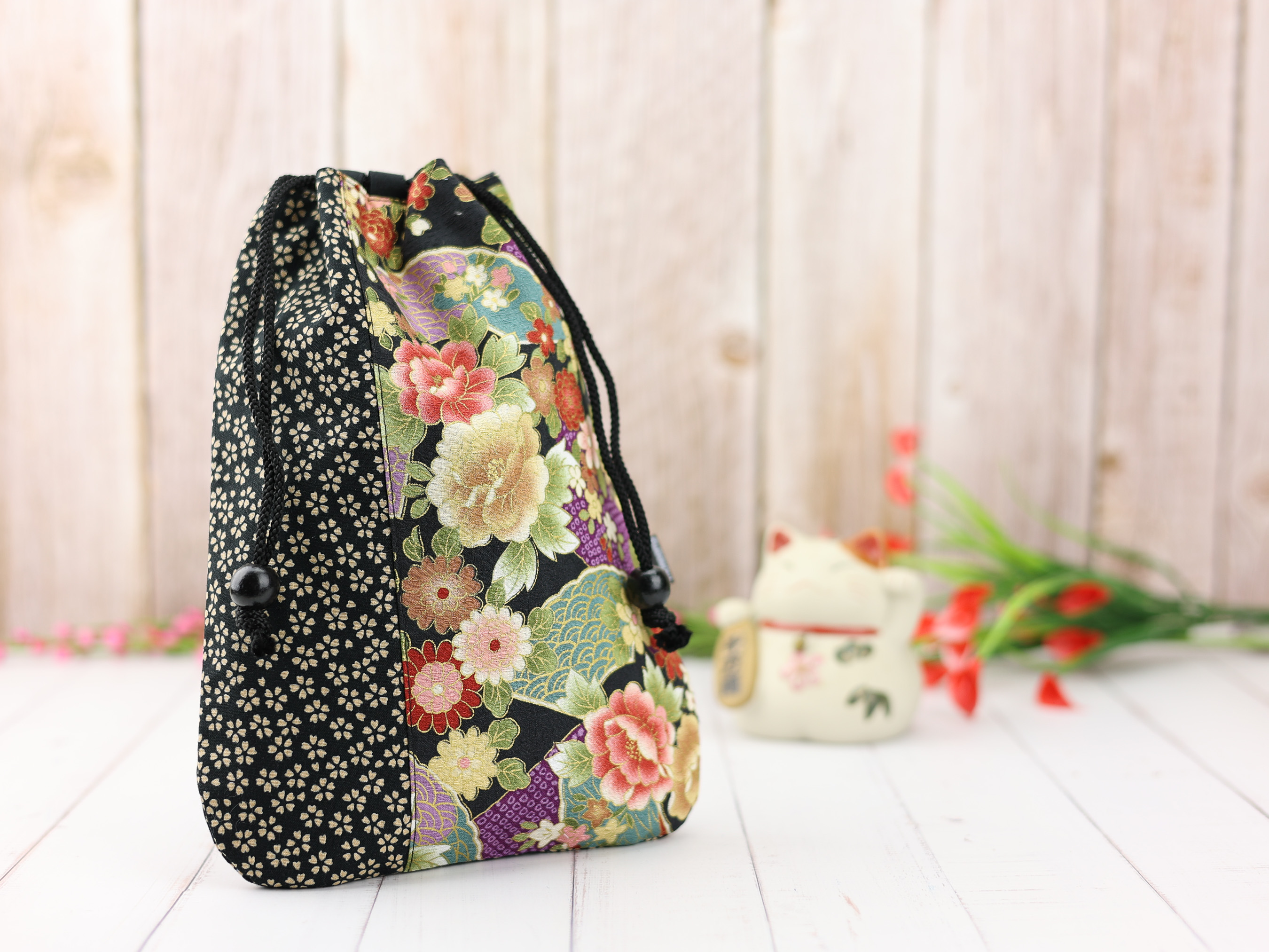 Handmade two-tone Japanese drawstring pouch with peony print cotton fabric