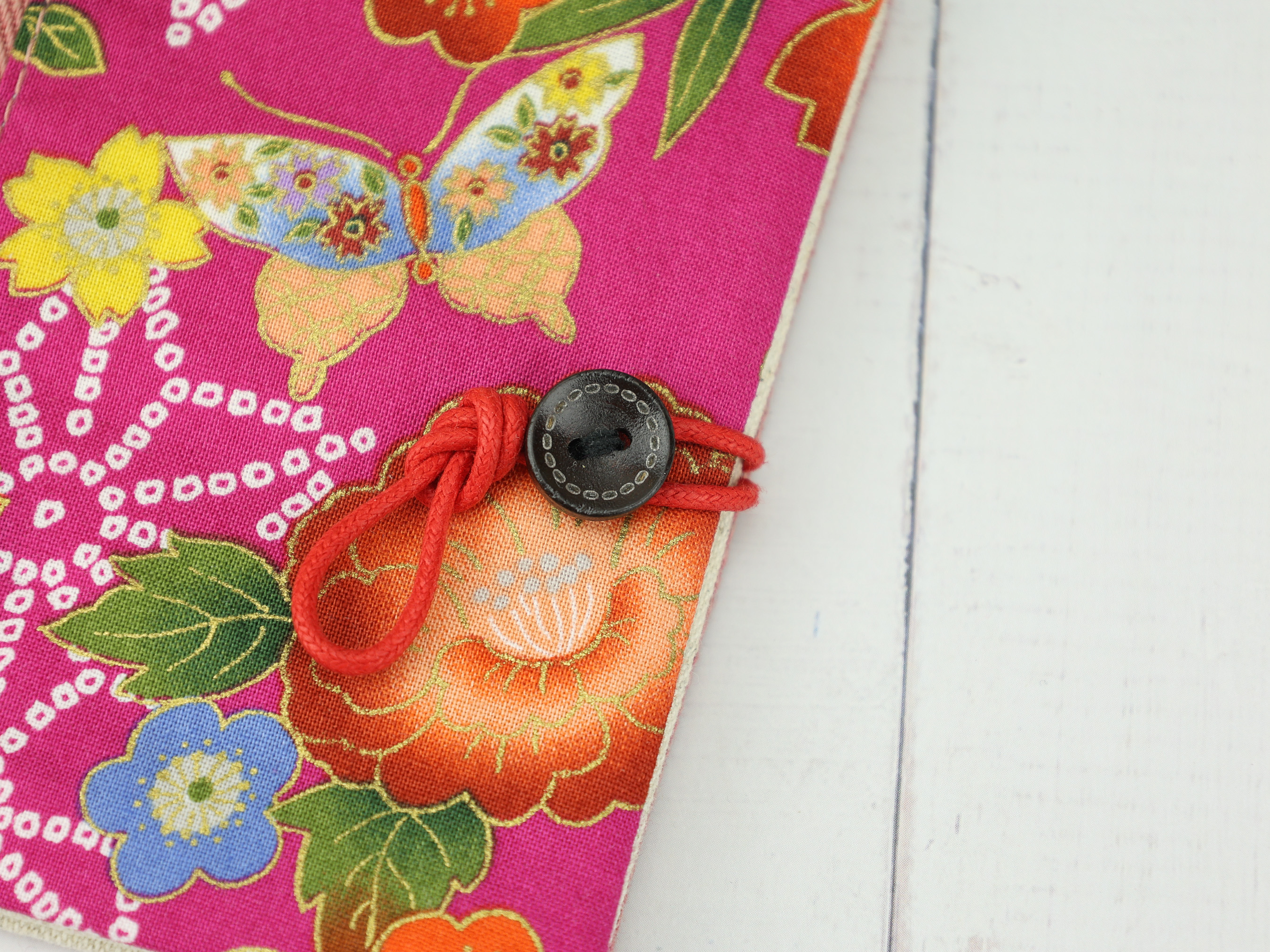 Butterfly & Floral Pad Holder – Japanese Pink Fabric Pouch for Period Pads and Liners