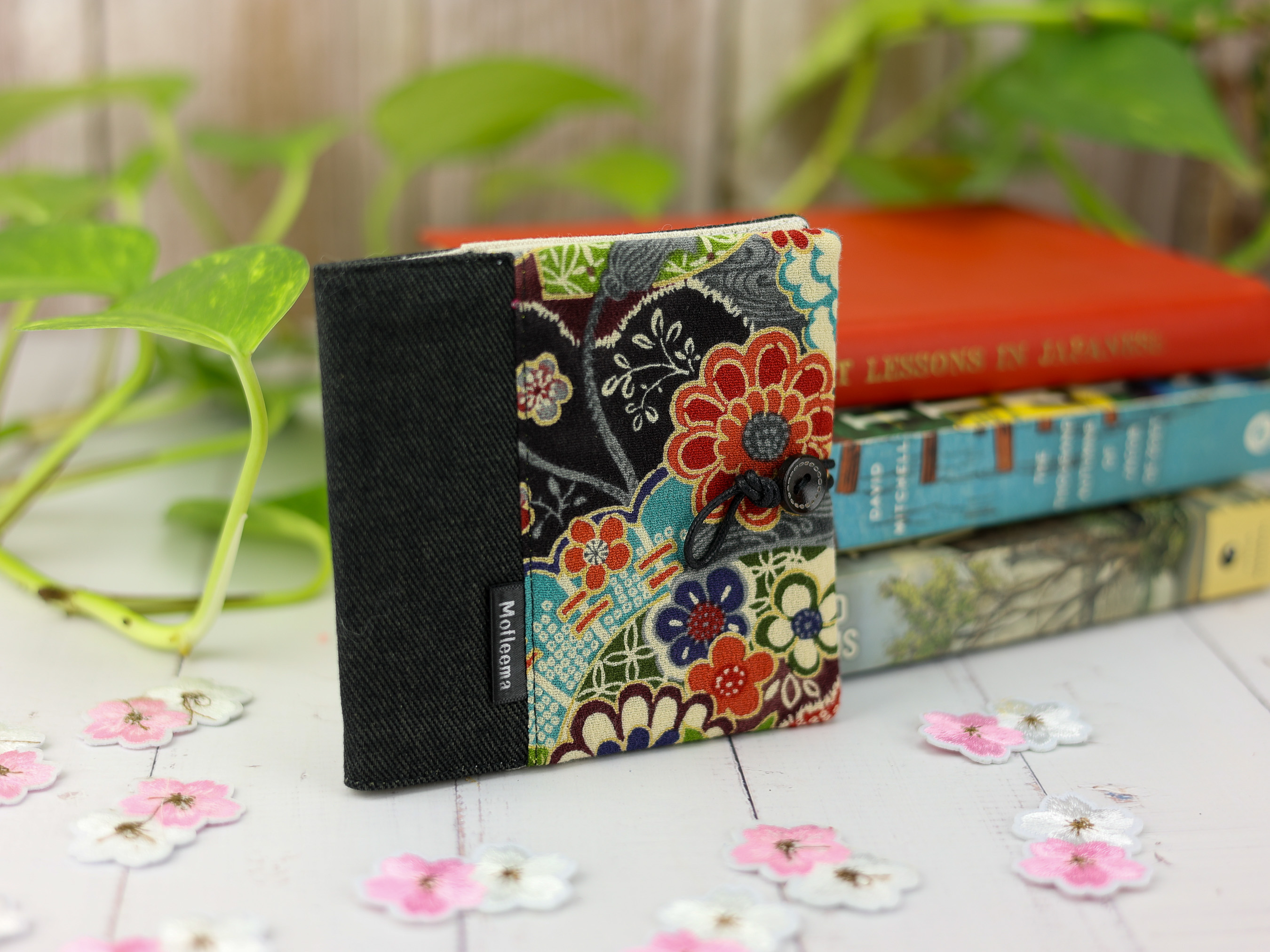 Modern Floral Pad Holder – Japanese Multicolor Pouch with Canvas Lining and Button Tie