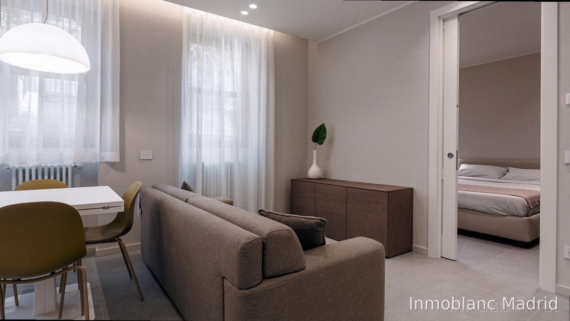 Piso  moderno y totalmente amueblado Calle de Hilarión Eslava, 7 – Chamberí, 28015 Madrid  !!! Reservado!!