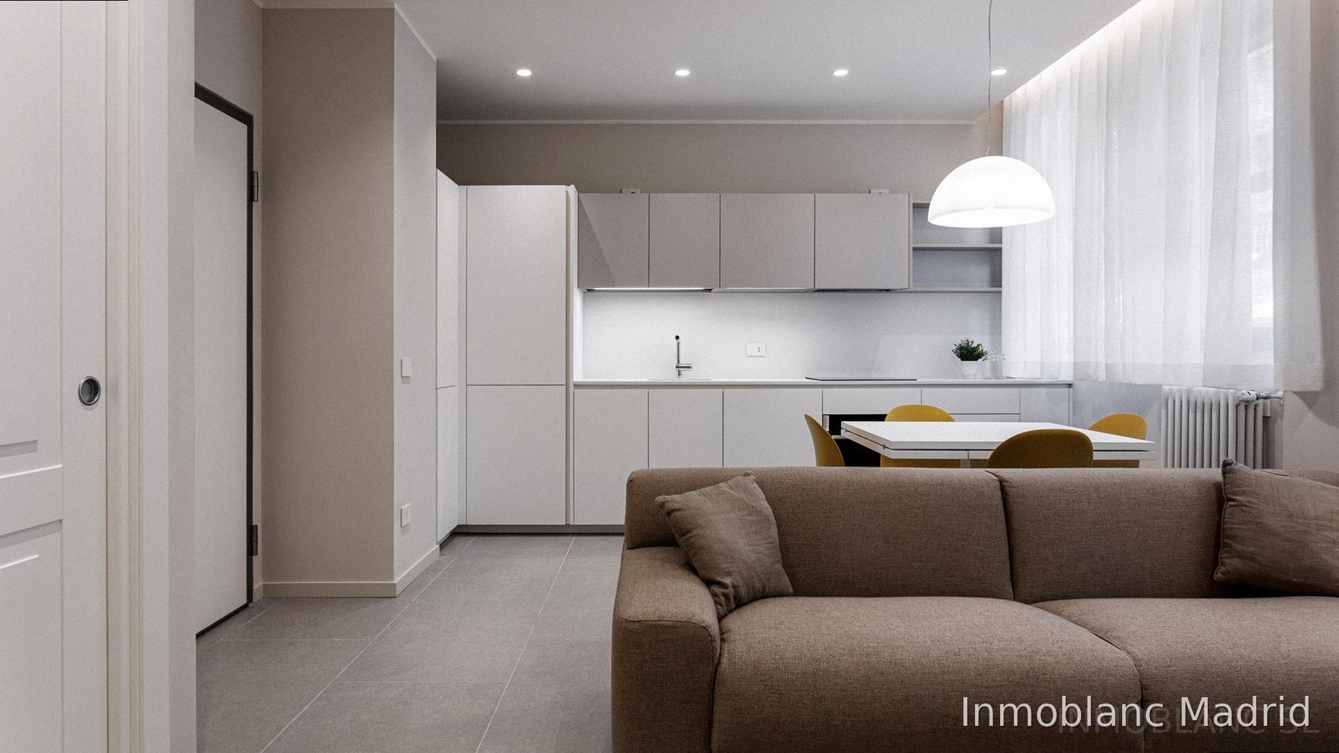 Piso moderno y totalmente amueblado Calle de Hilarión Eslava, 7 – Chamberí, 28015 Madrid !!! Reservado!!