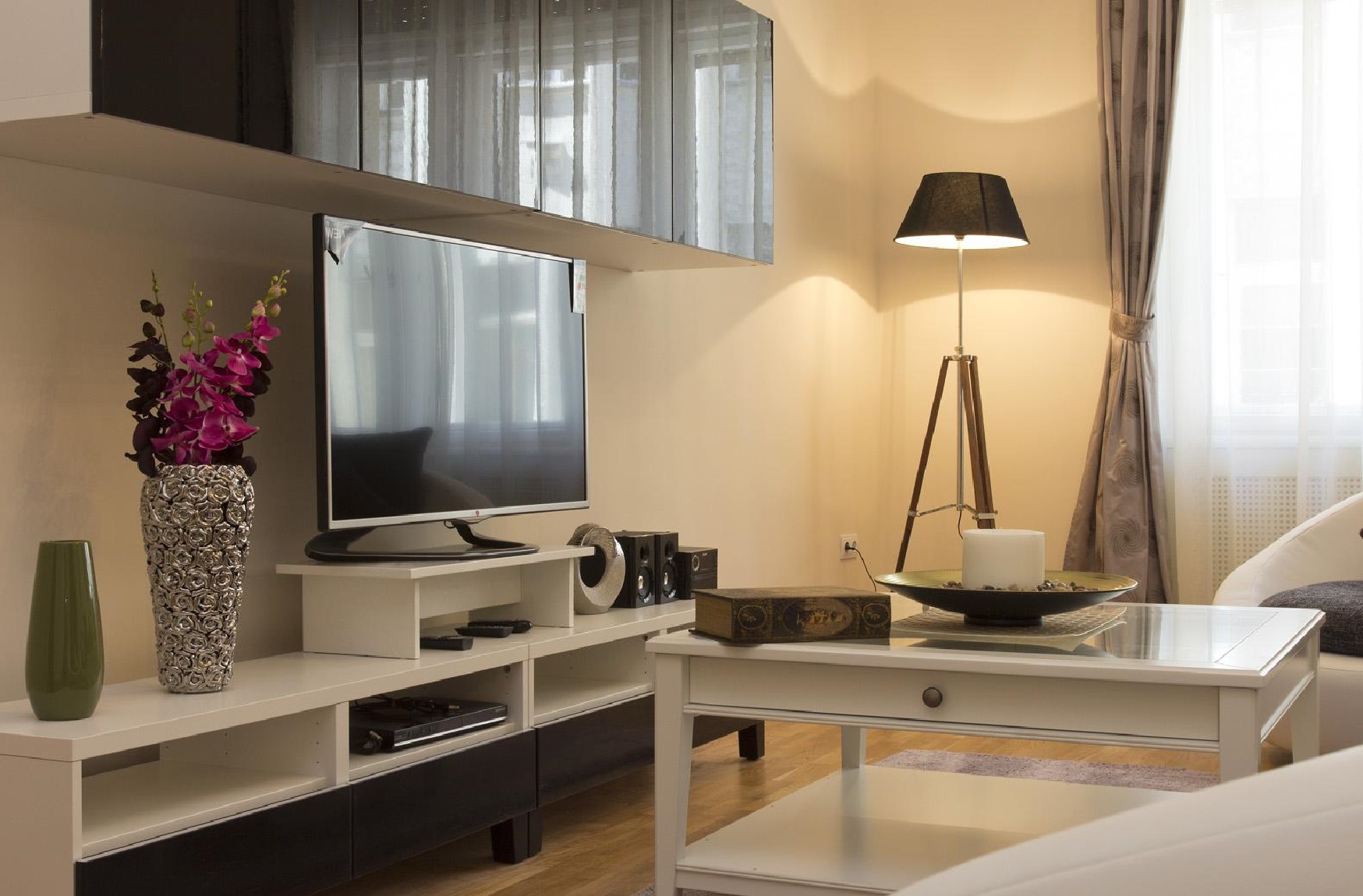 Apartamento moderno de 2 dormitorios en alquiler – Calle de Aviador Zorita, Tetuán, Madrid     !!! RESERVADO!!!