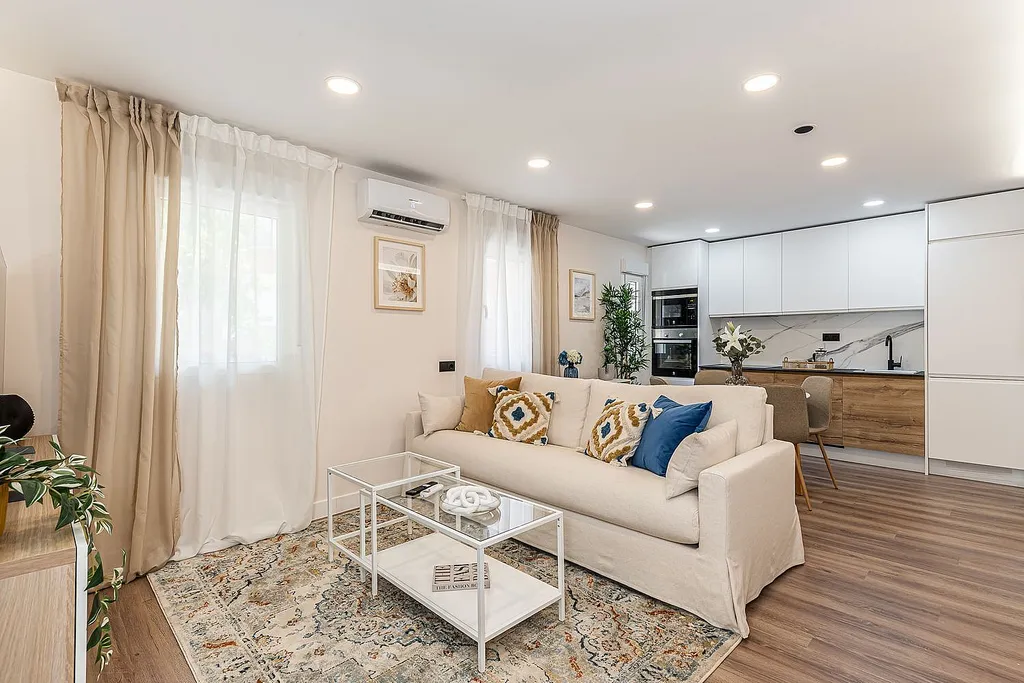 Piso Calle del Apóstol Santiago 21, Ventas Madrid