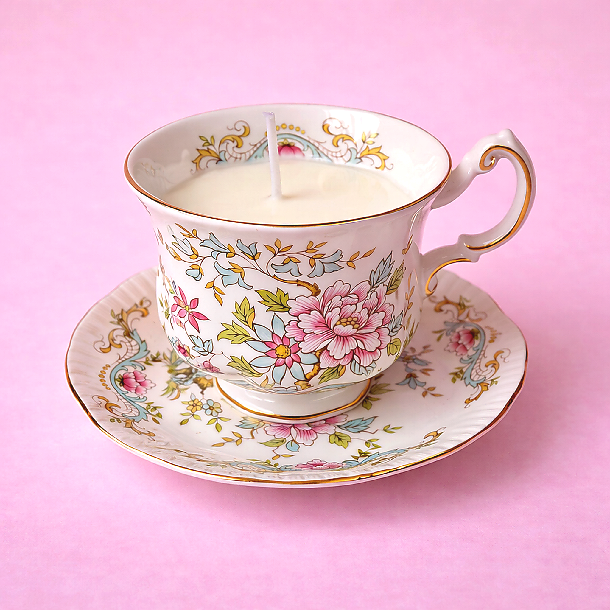 Abracadabra Vintage Teacup Candle