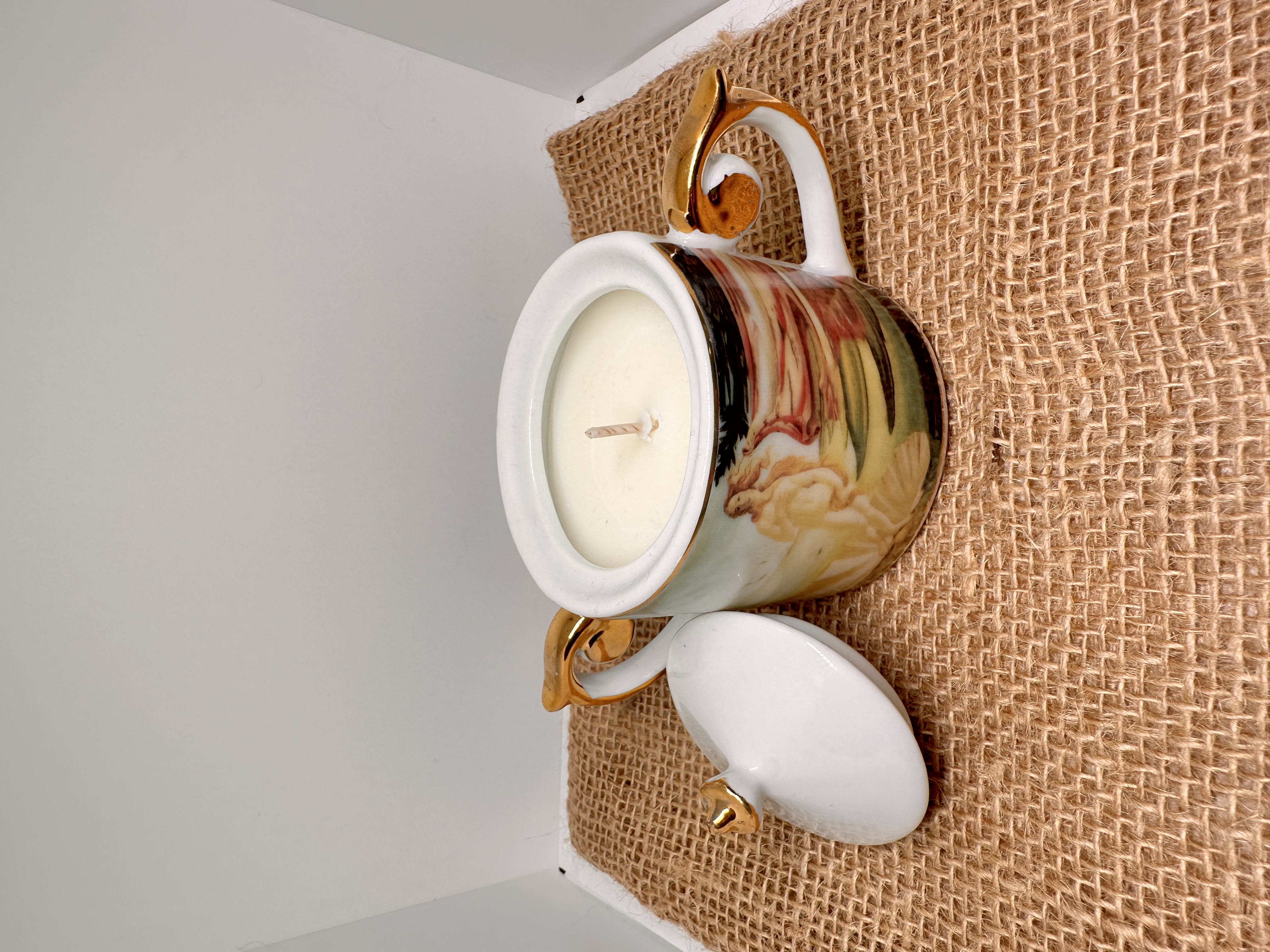 Abracadabra arts candle