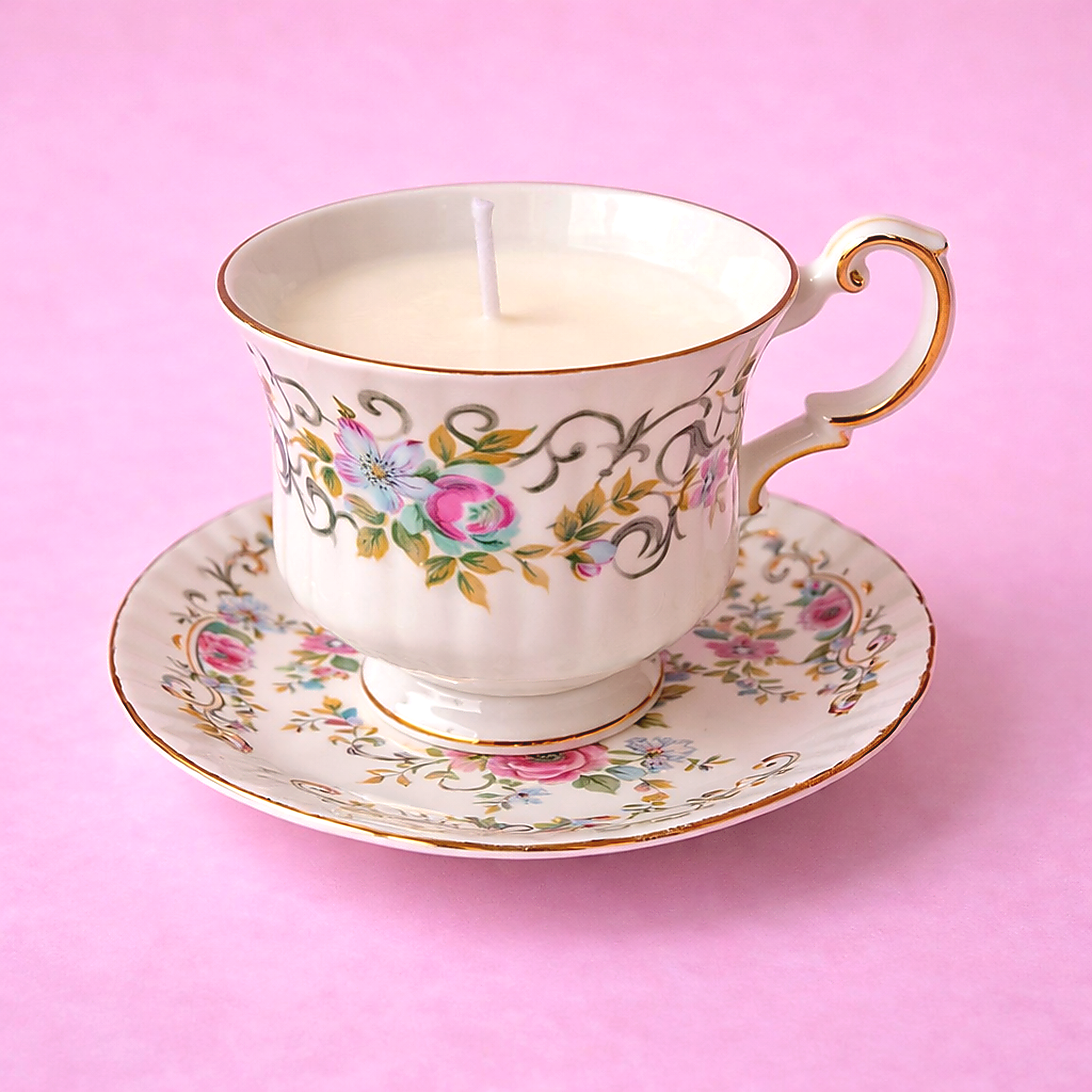 Abracadabra Vintage Teacup Candle