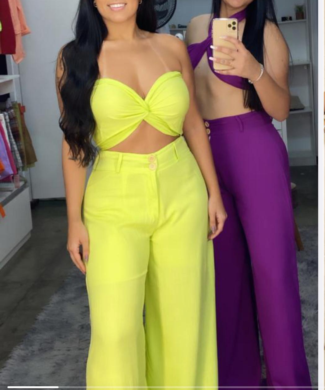 Conjunto de top y pantalón