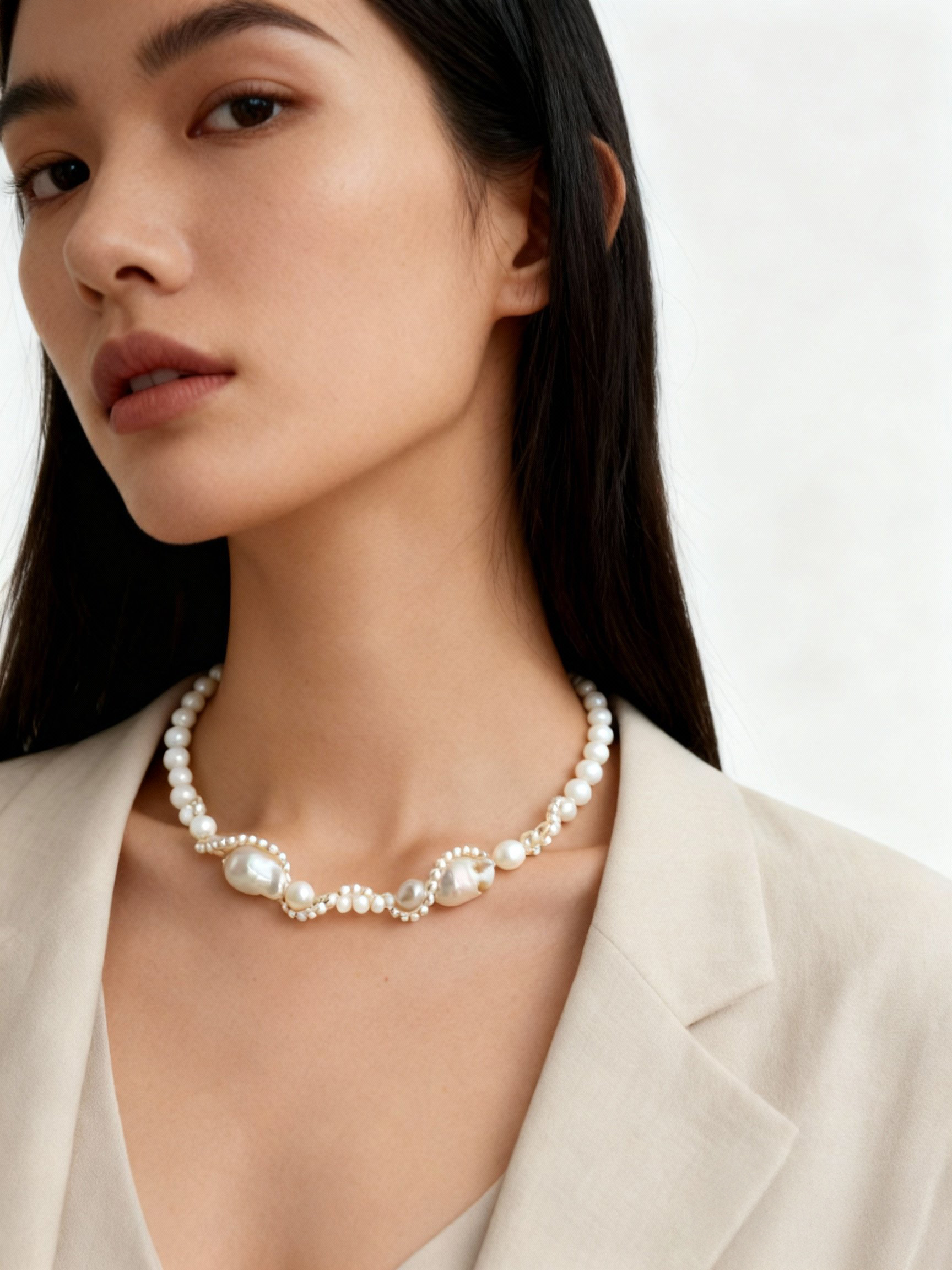 Baroque Pearl Twist Choker