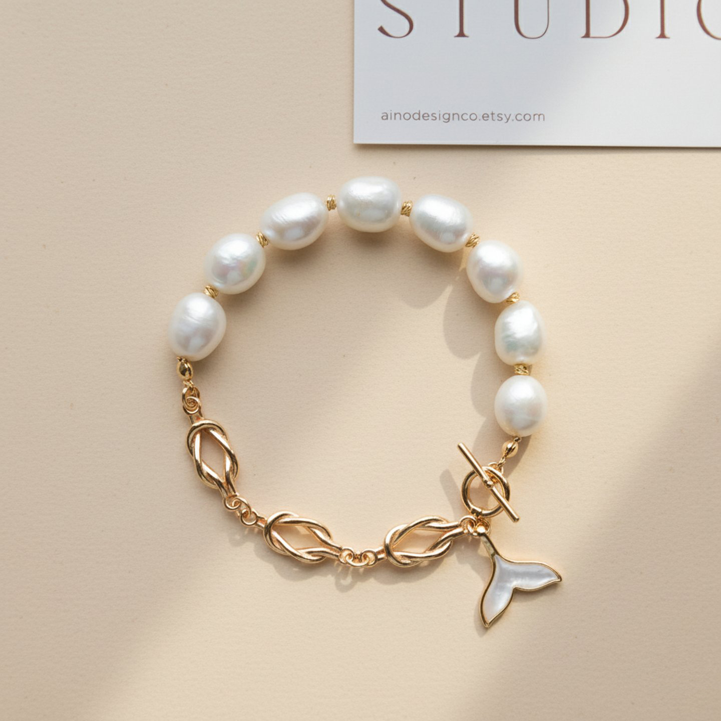 Elegant Pearl Bracelet