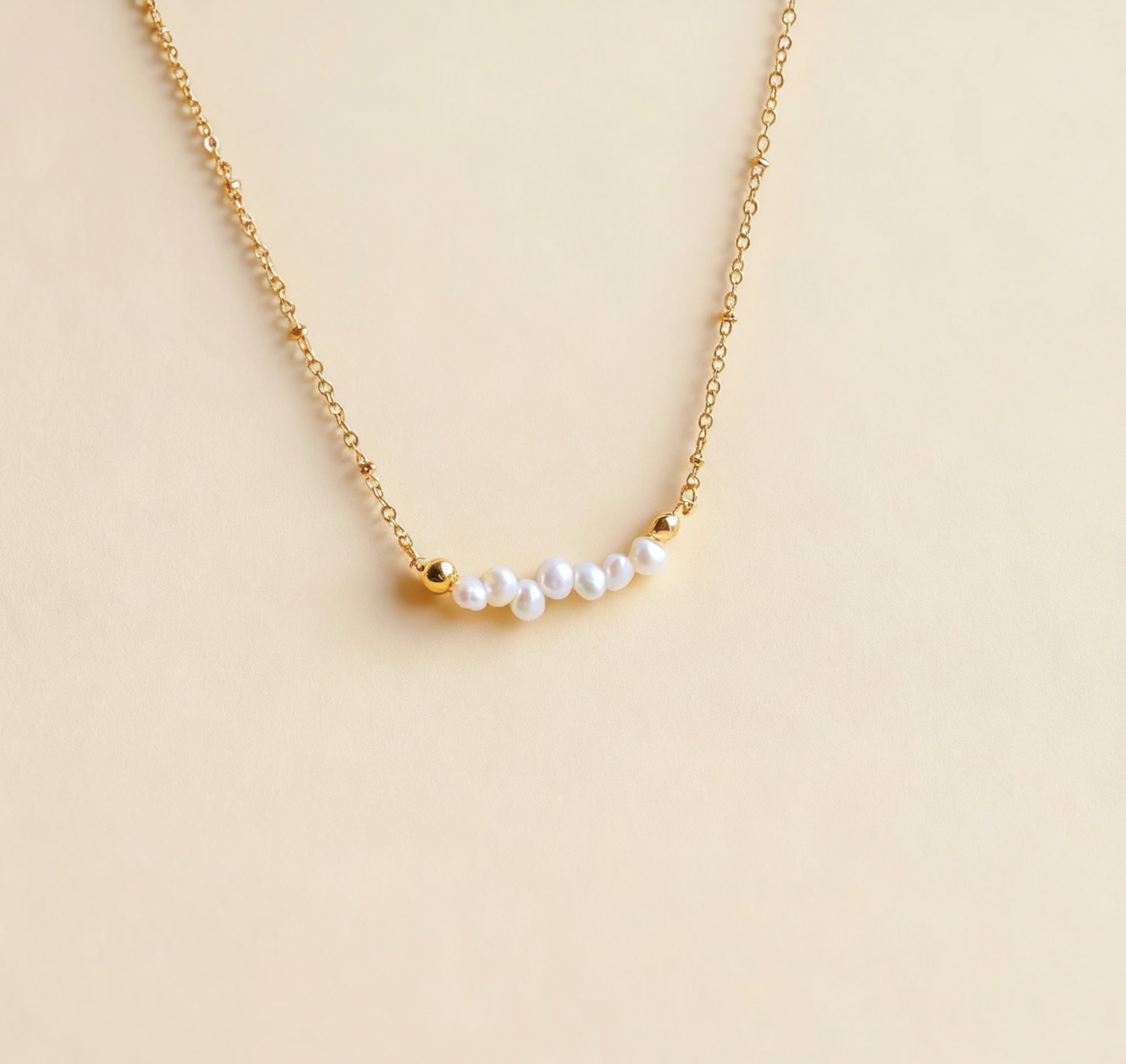 Elegant Pearl Gold Necklace