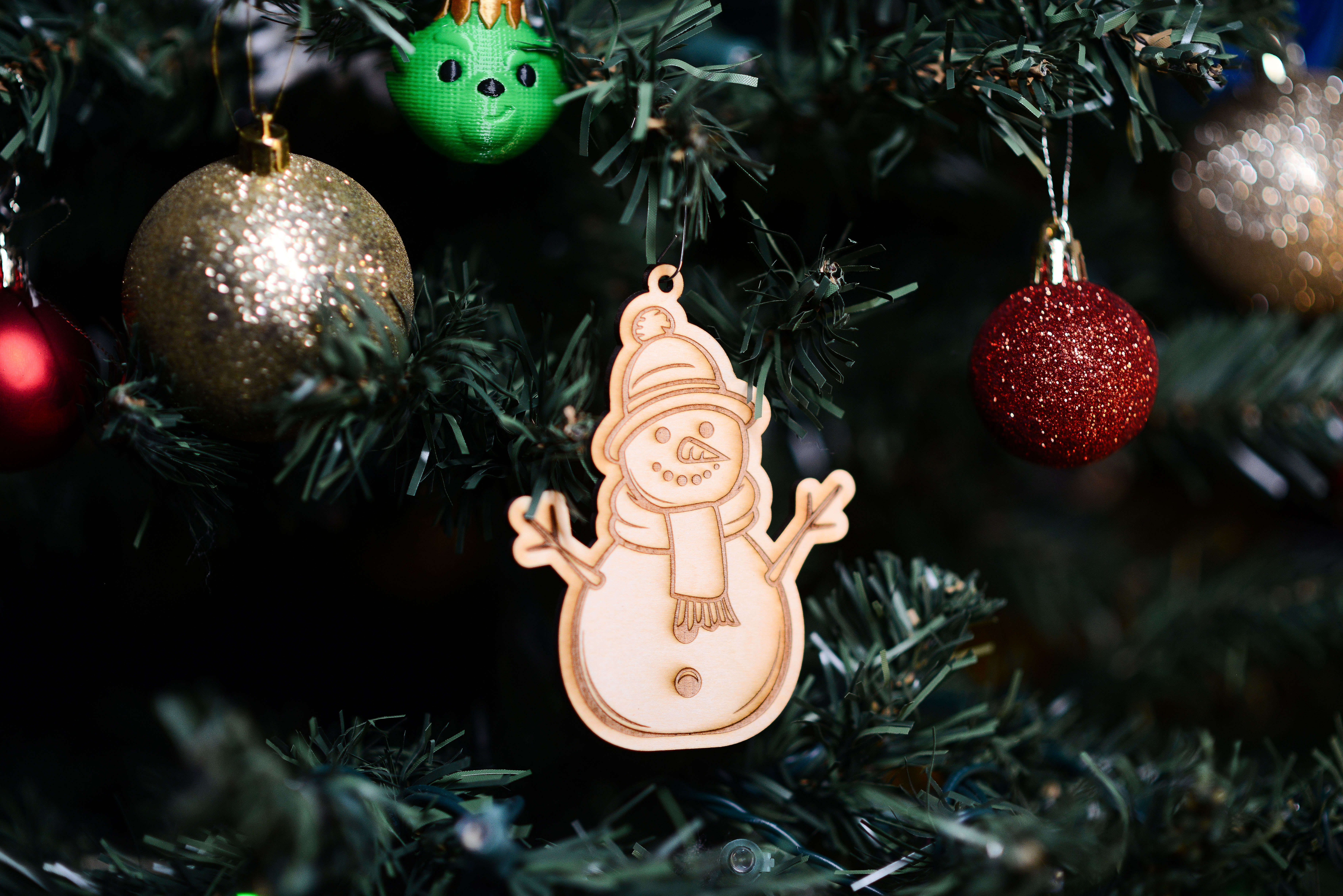 Bonhomme de neige personnalisé - Ornement de Noël en bois