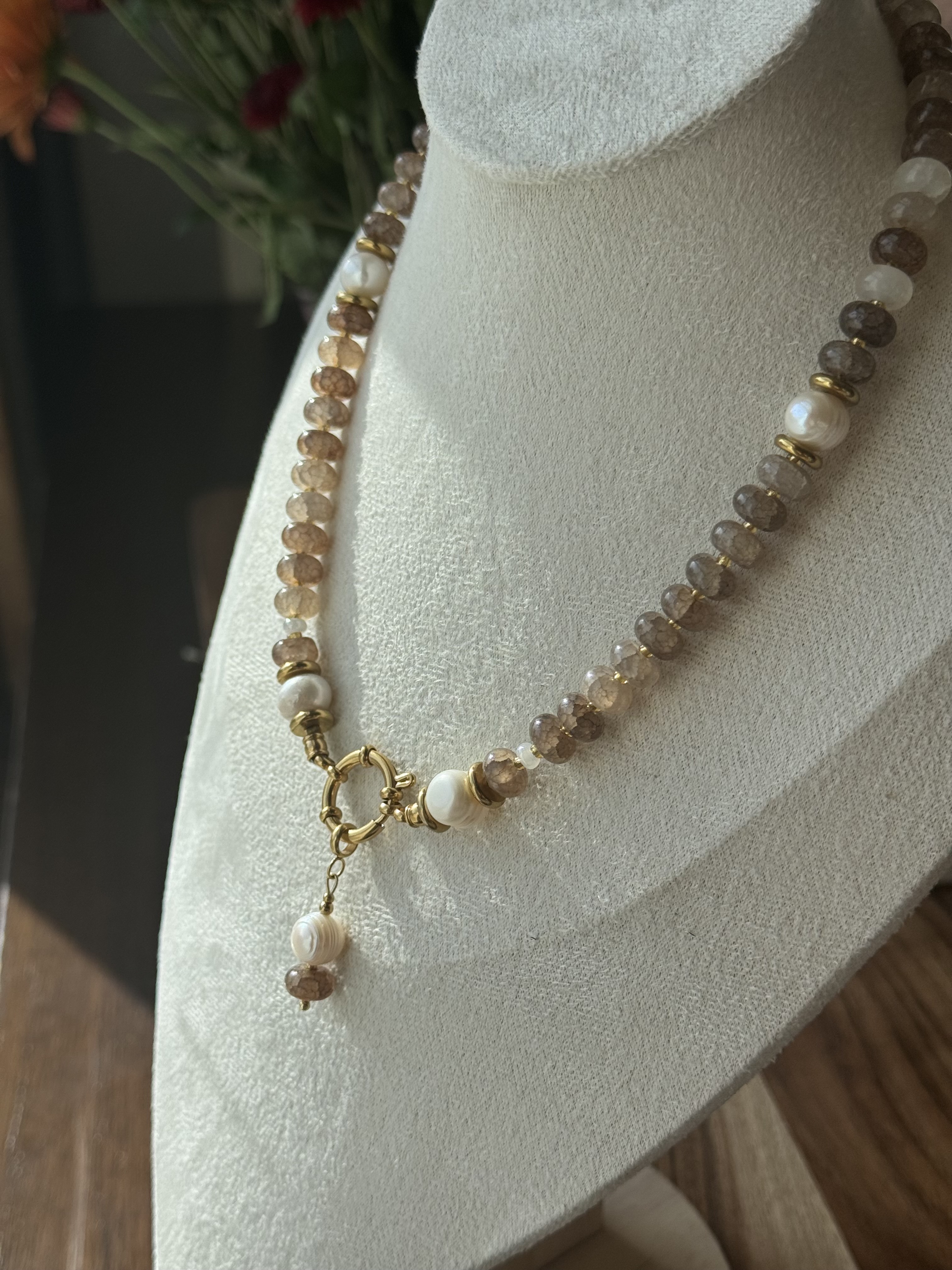 Toasted Marshmallow Pearl & Pendant Necklace