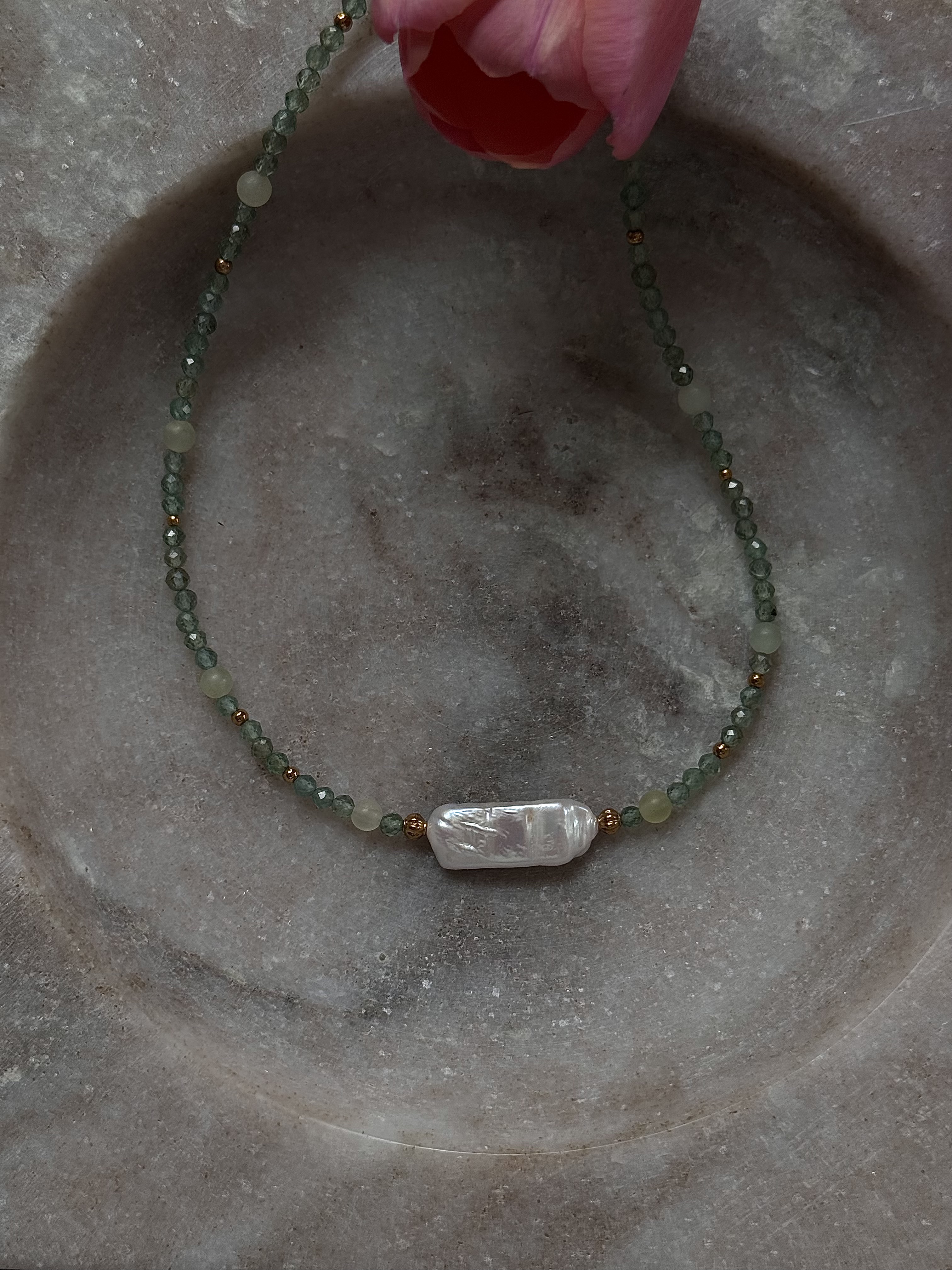 Sea Foam Pearl Choker