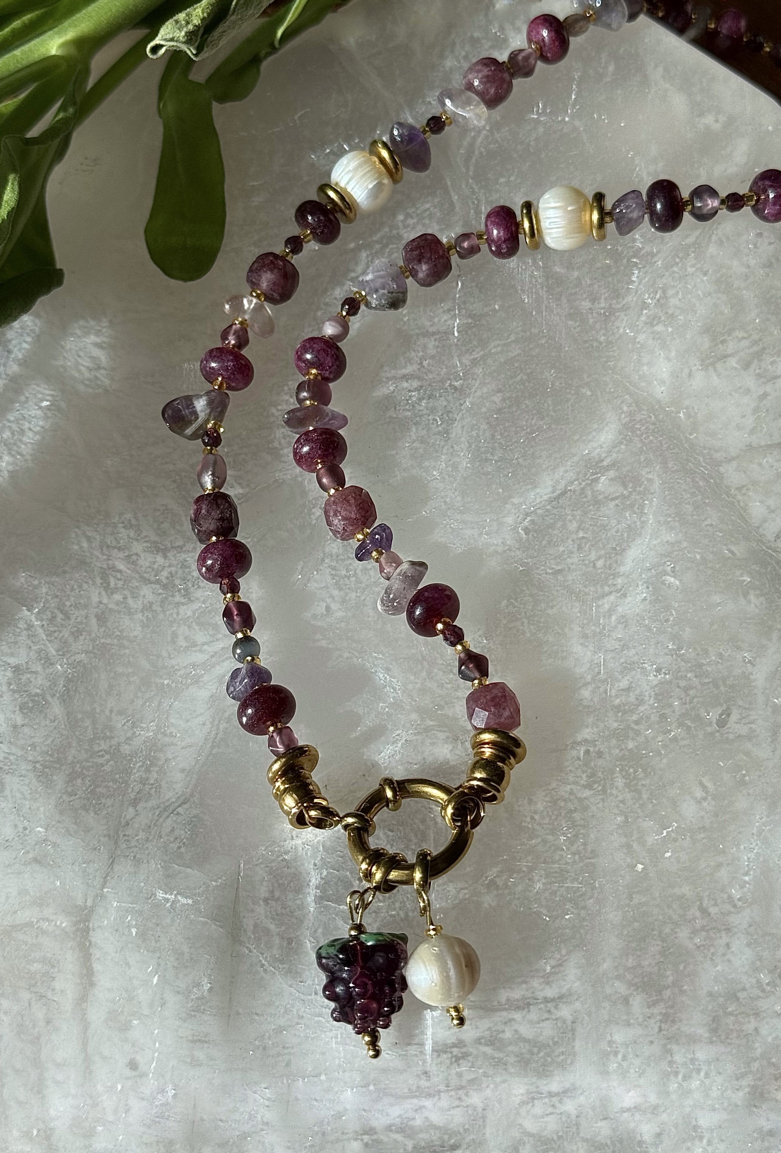 Mulberry & Pearl Pendant Garnet Necklace