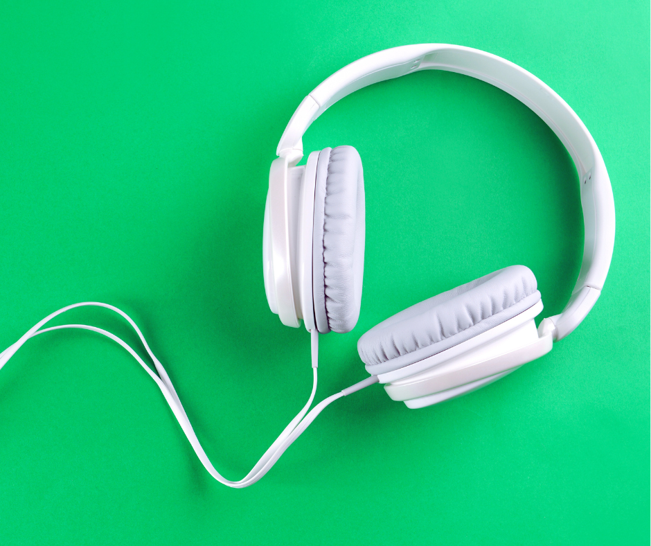 Activa tu Oído Package – Simple Present and Preterite Audios, plus Bonus